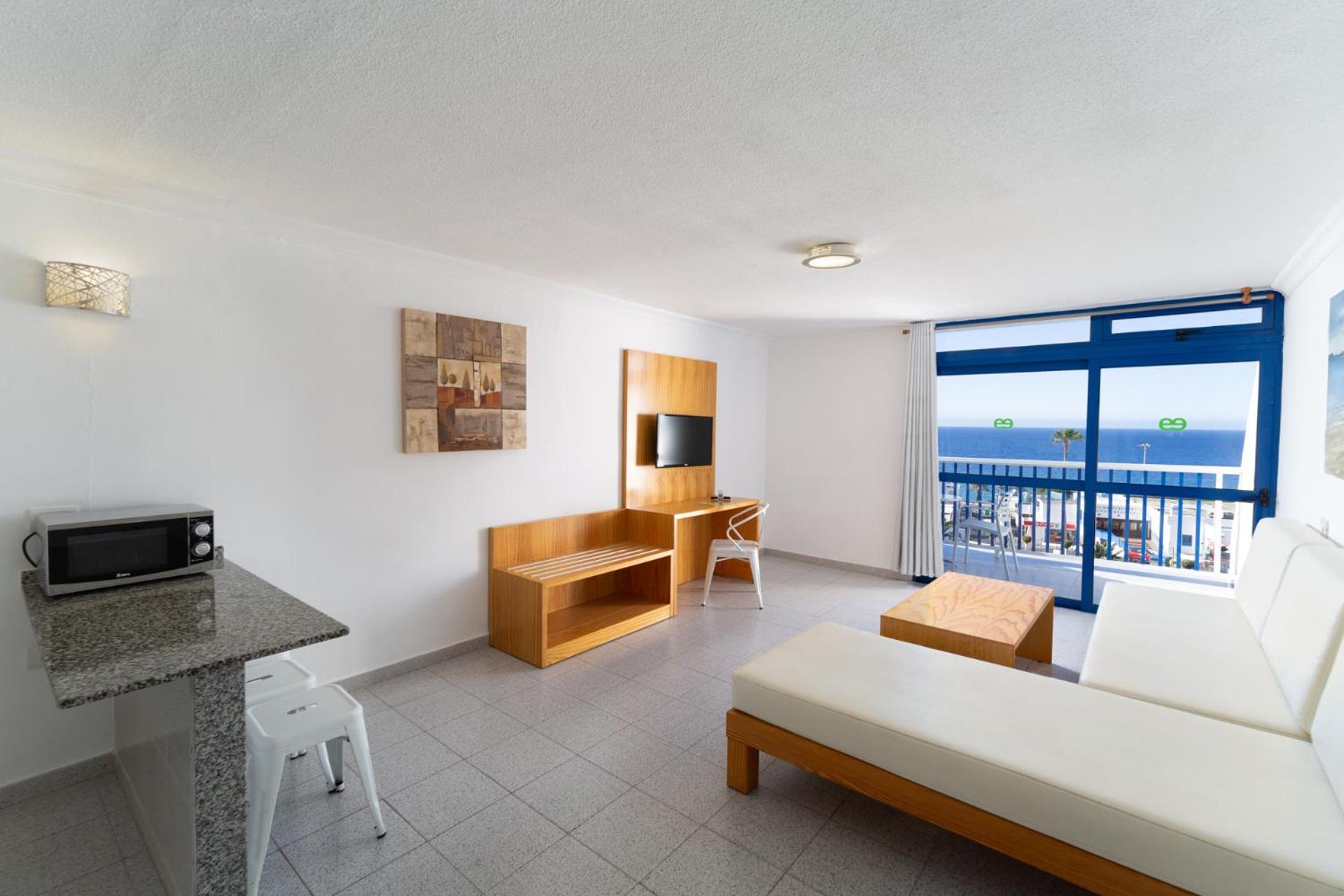 Apartment with Sea View photo 2