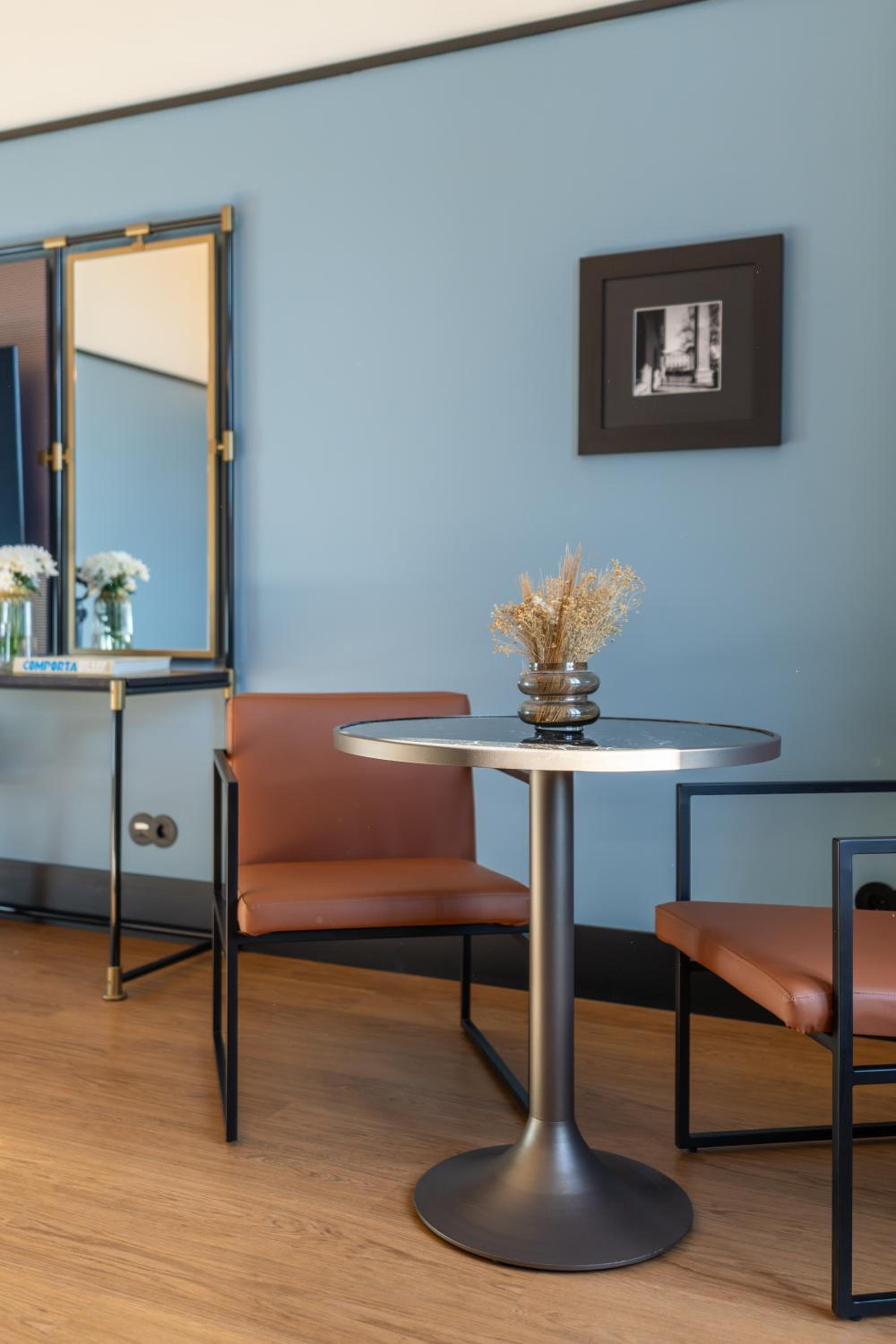 Suite with River View