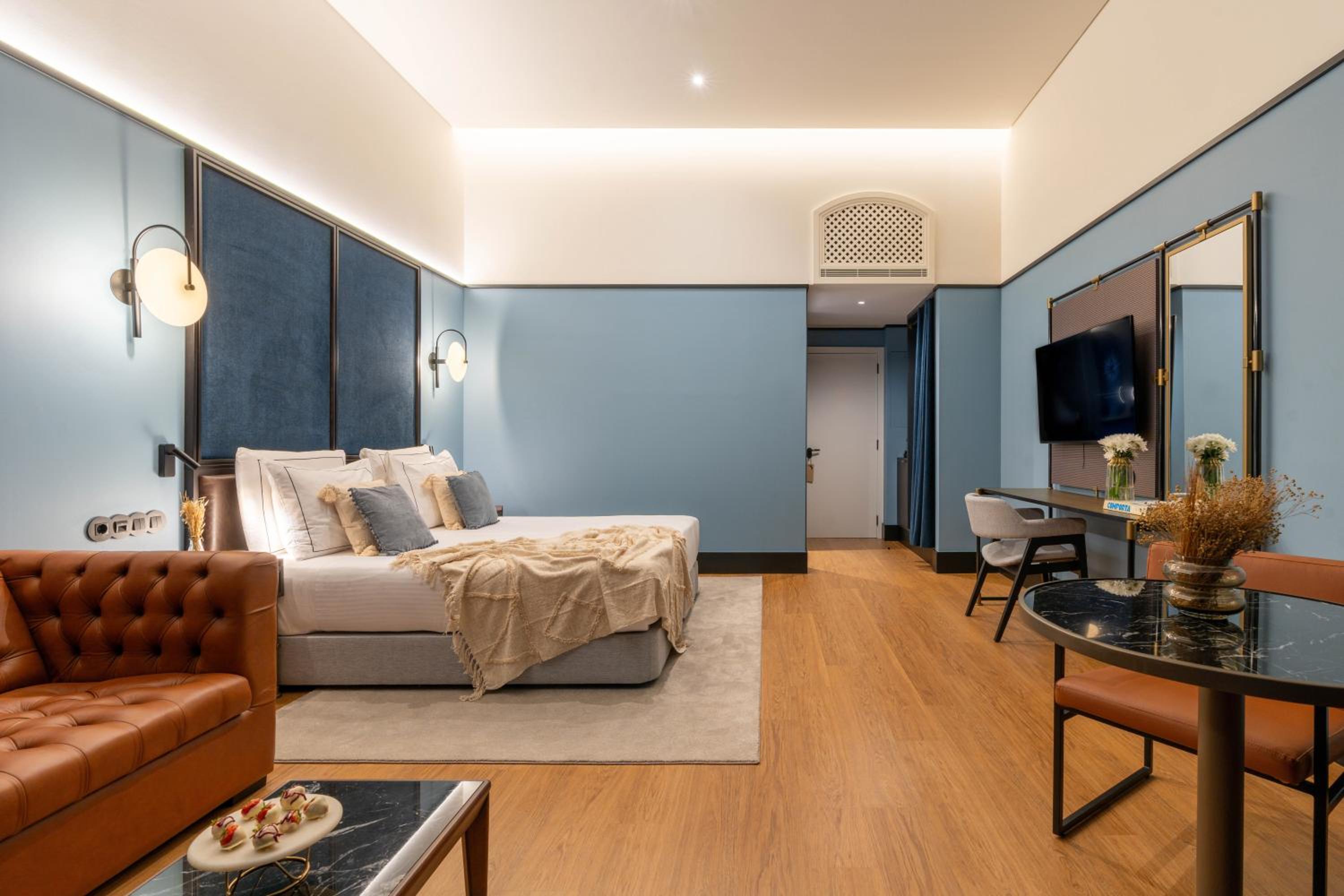 Suite with River View