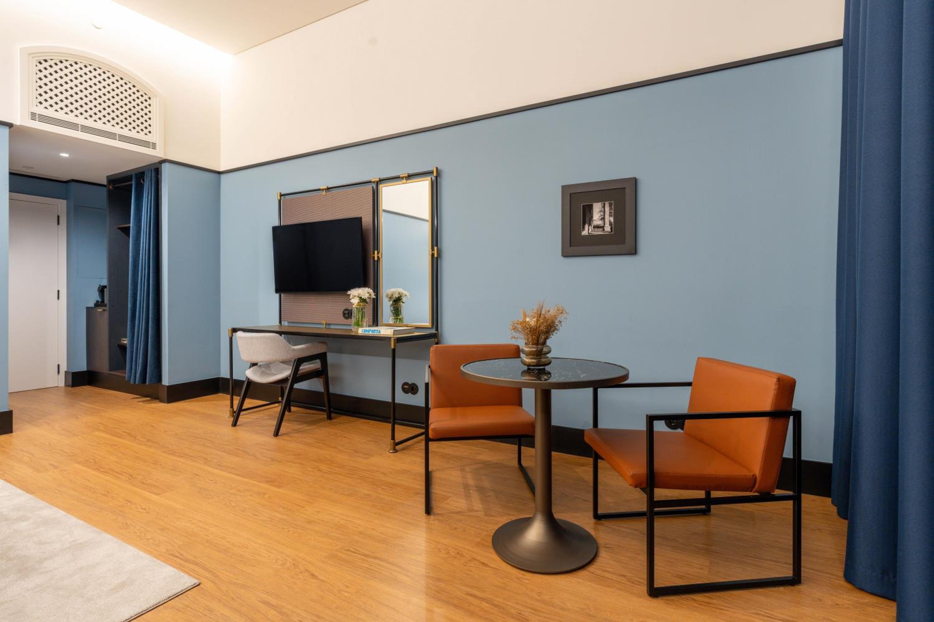 Suite with River View