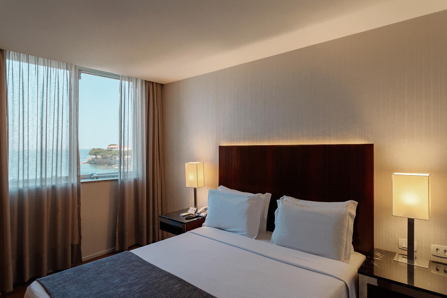 Deluxe Double Room with Sea View - Photo 7