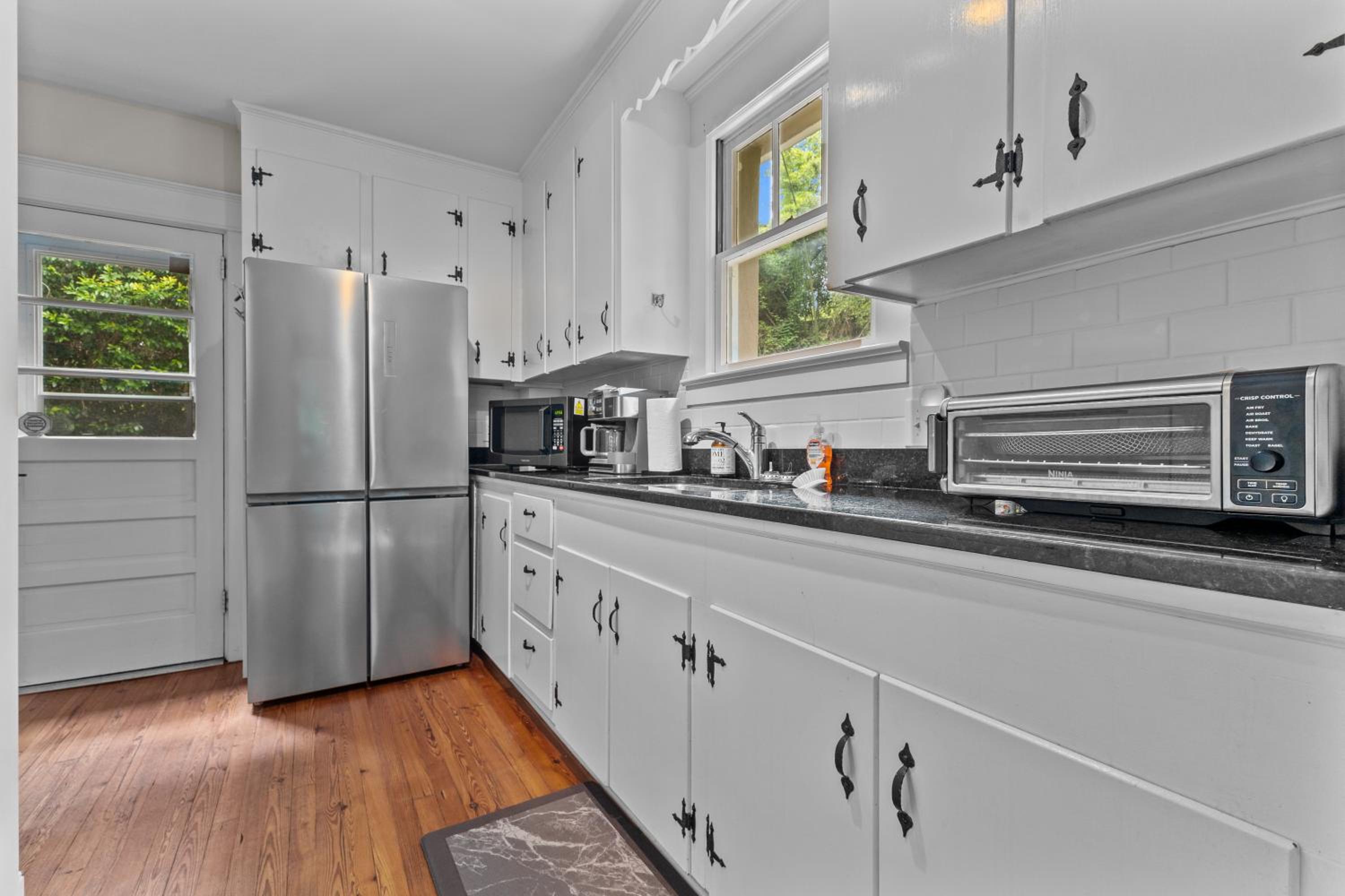 Three-Bedroom House photo 2