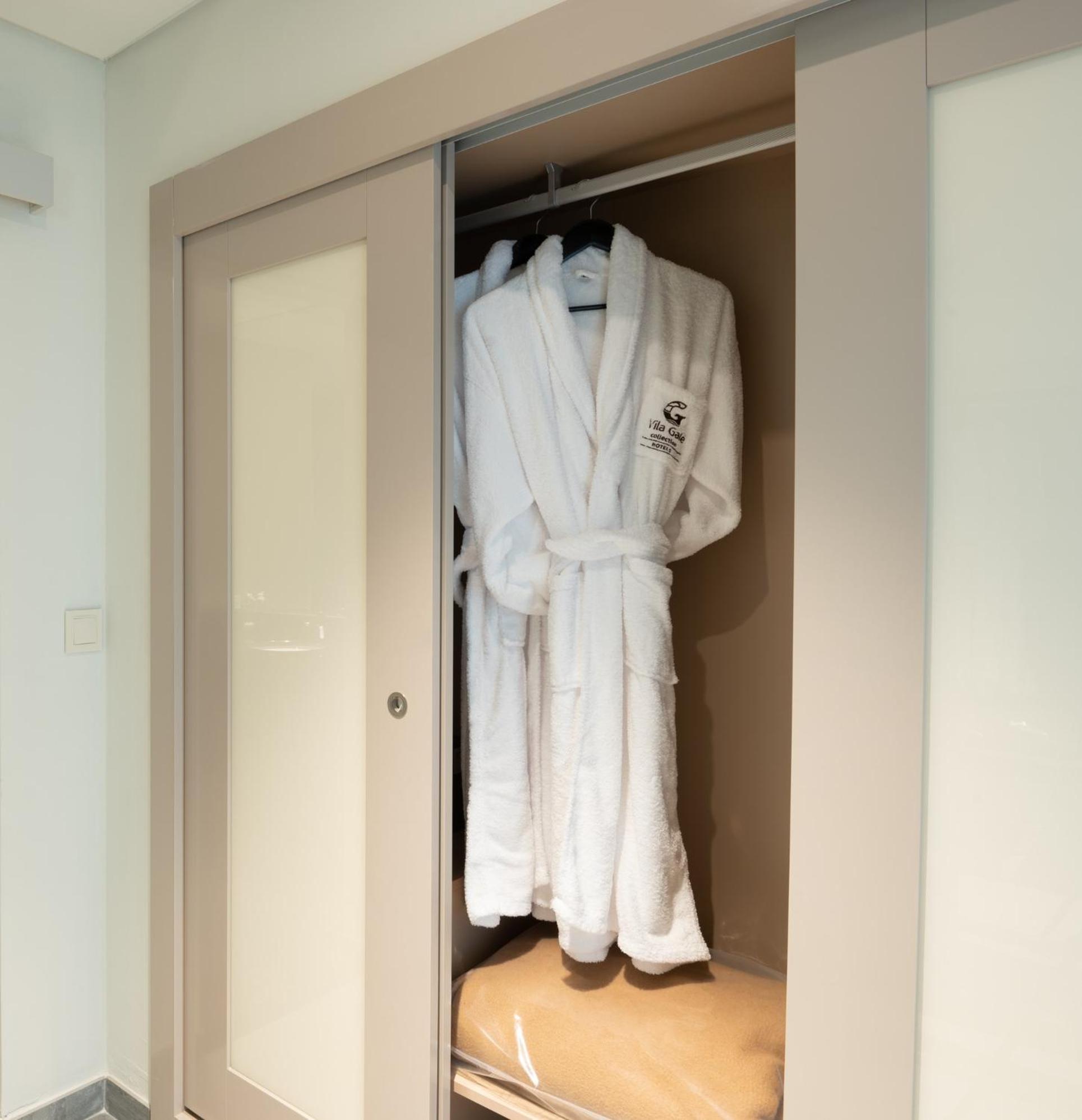 Twin Room - Photo 4