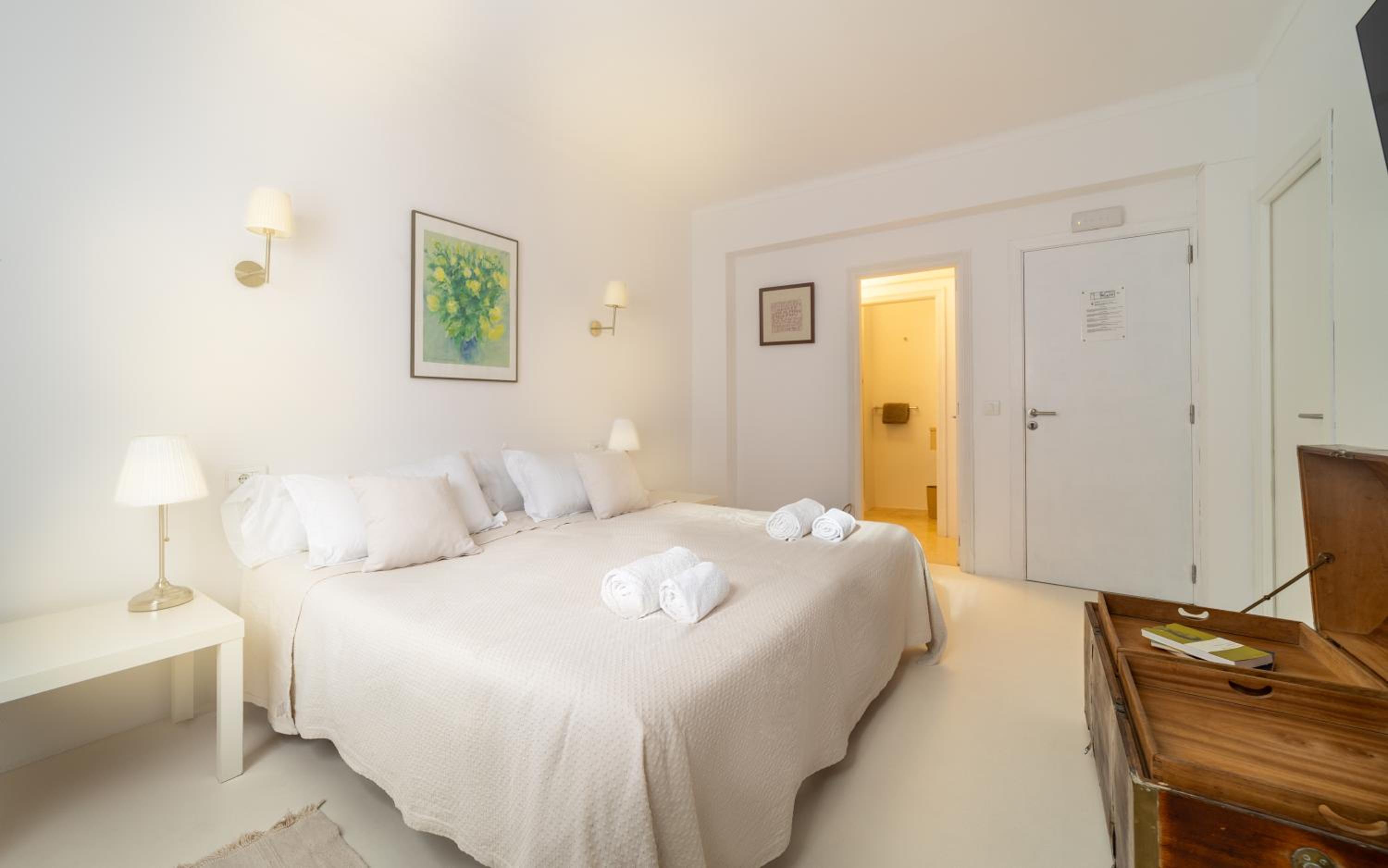 Superior Double Room with Ensuite Bathroom photo 3