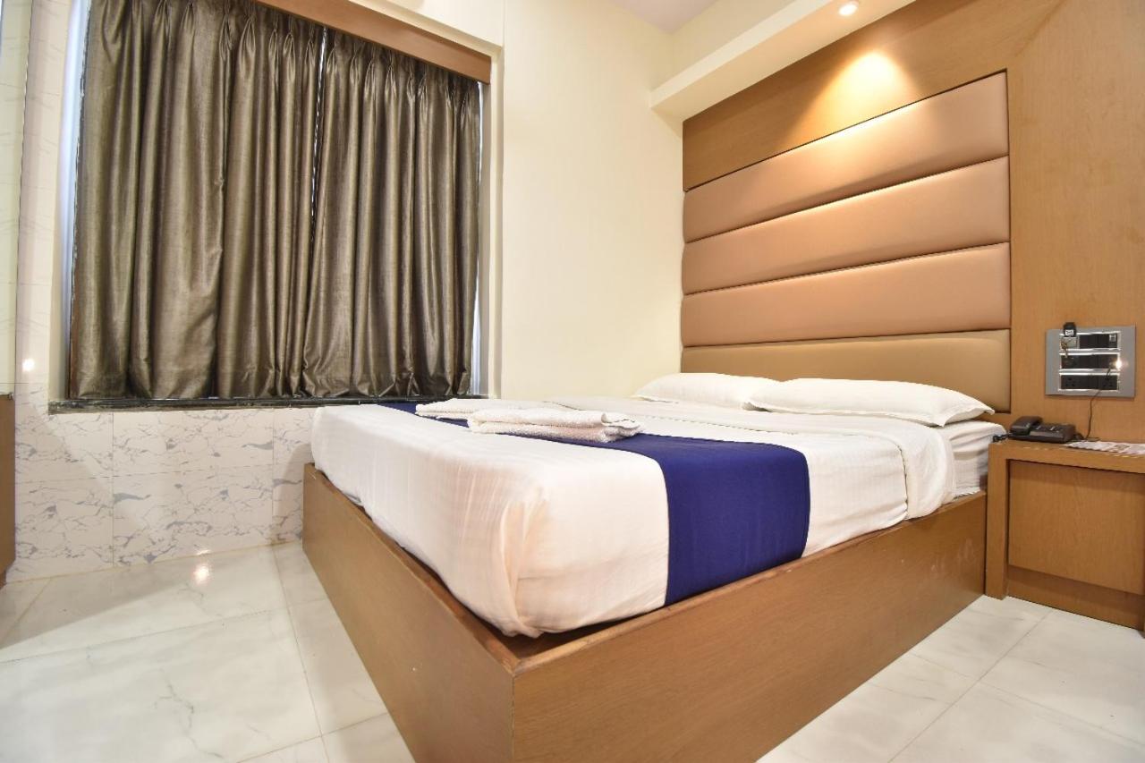 Deluxe Quadruple Room - Photo 19