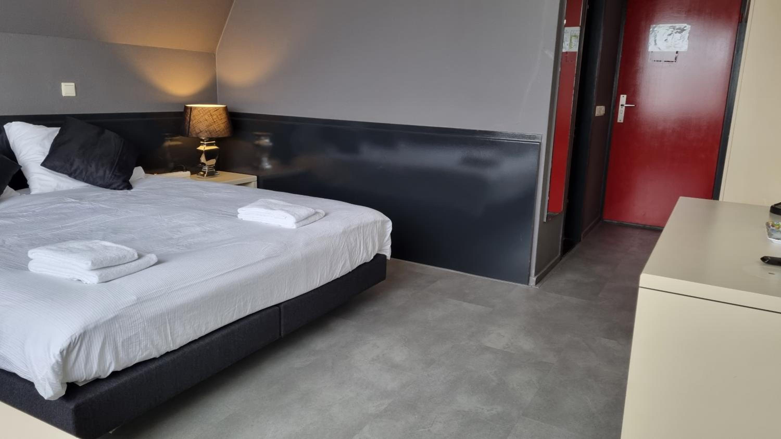Deluxe Double Room photo 3