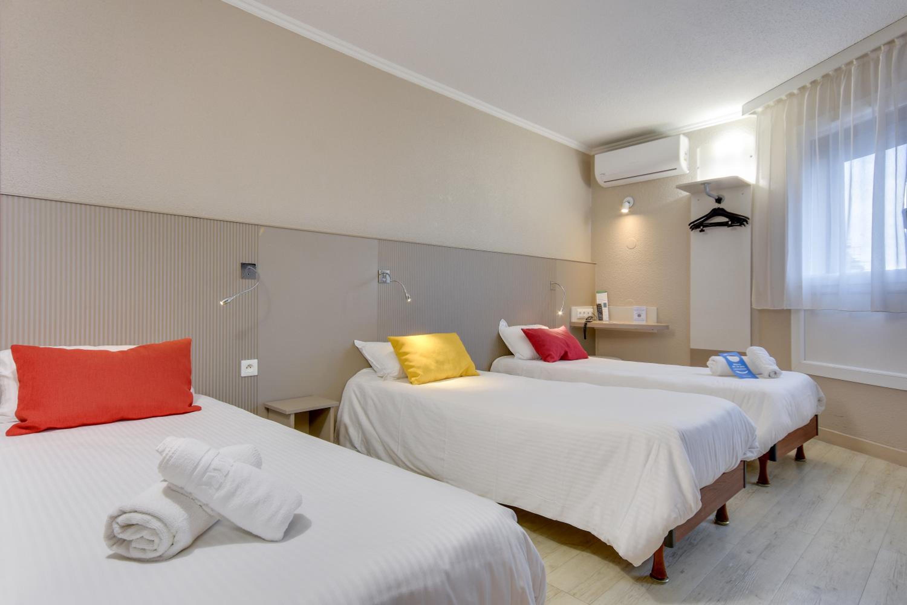 Triple Room