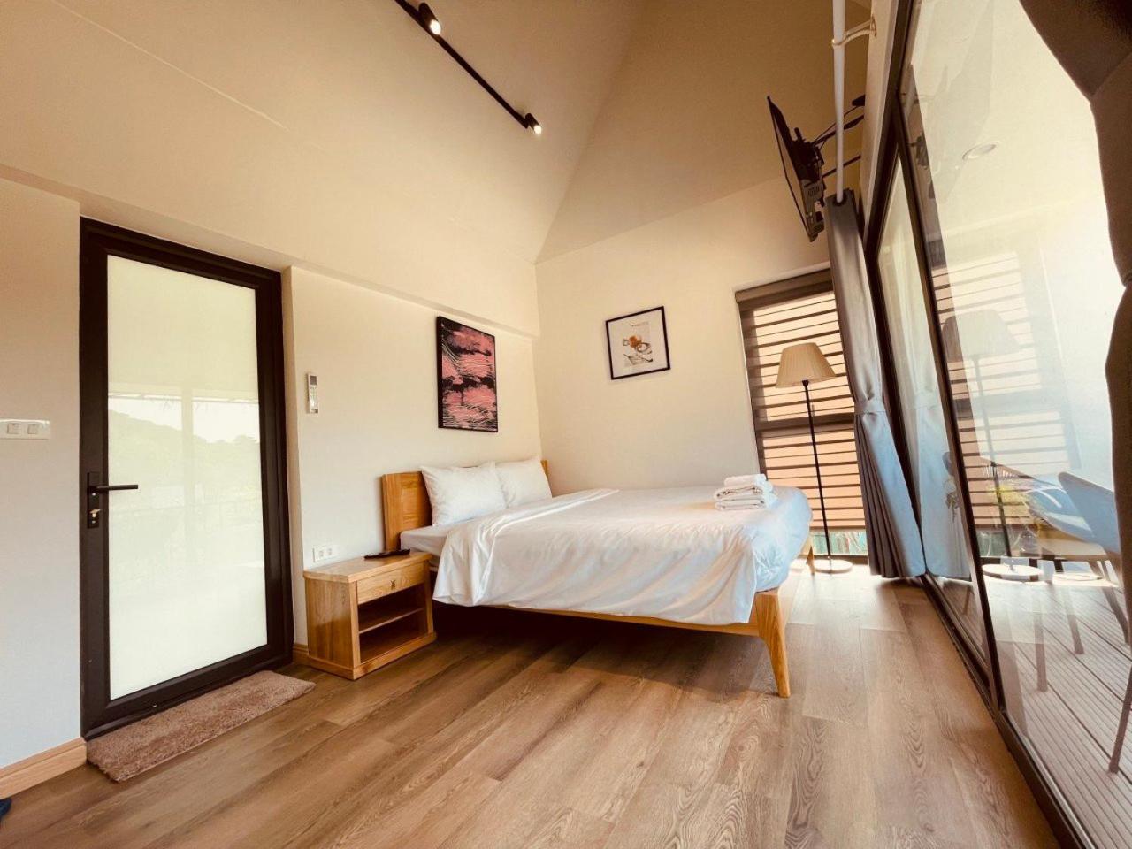 One-Bedroom Villa