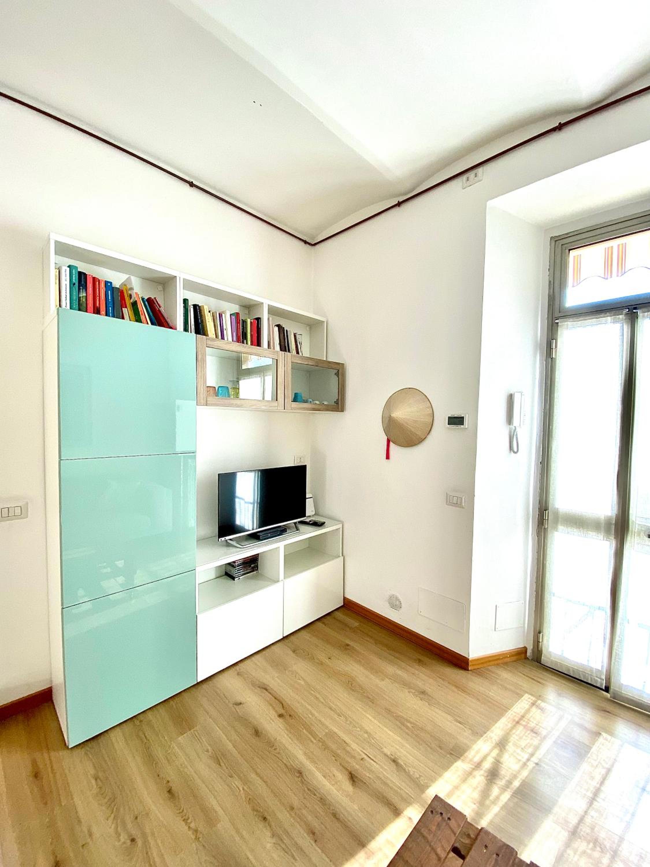 One-Bedroom Apartment photo 3