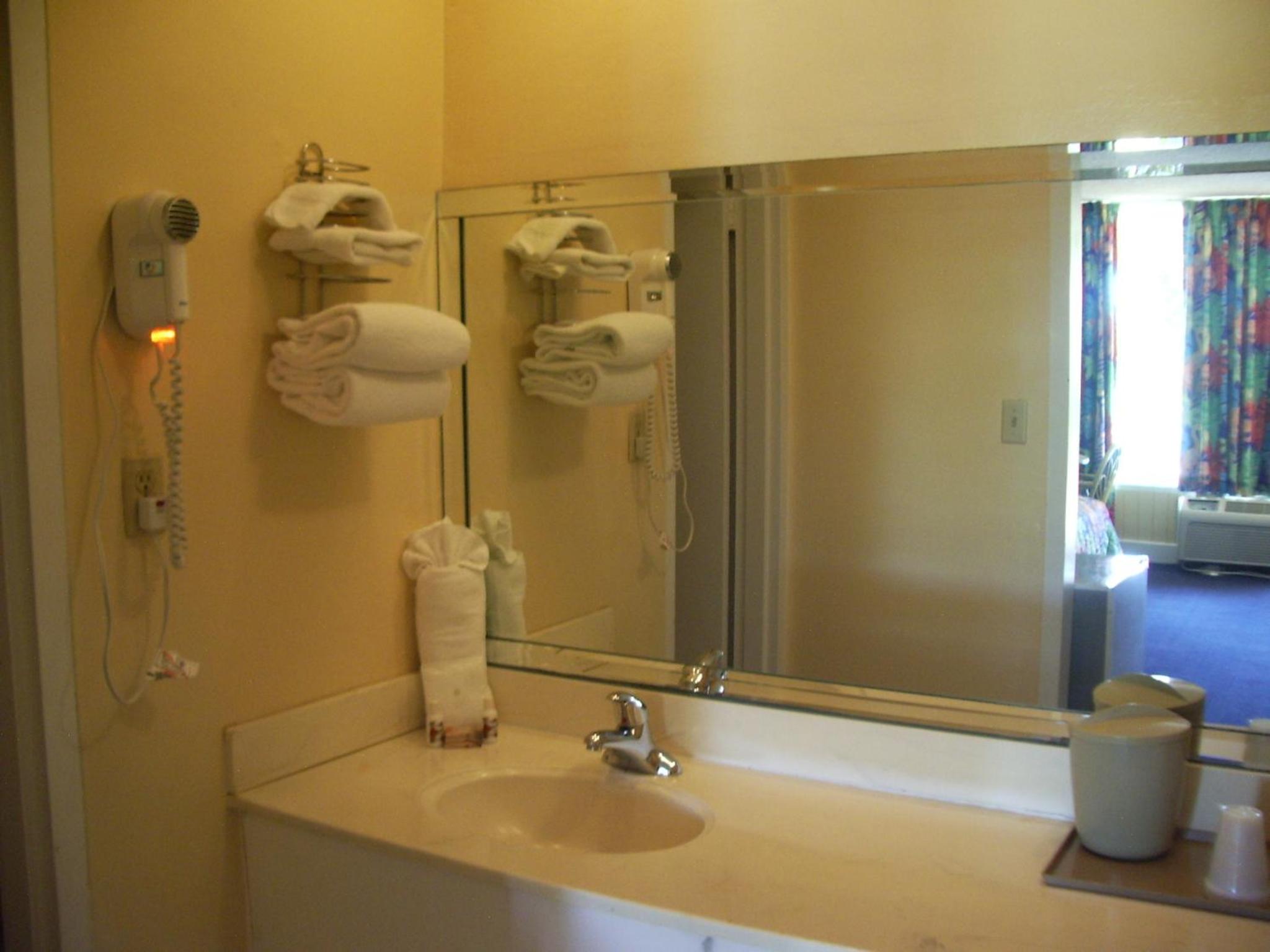 Double Room with Two Double Beds photo 3