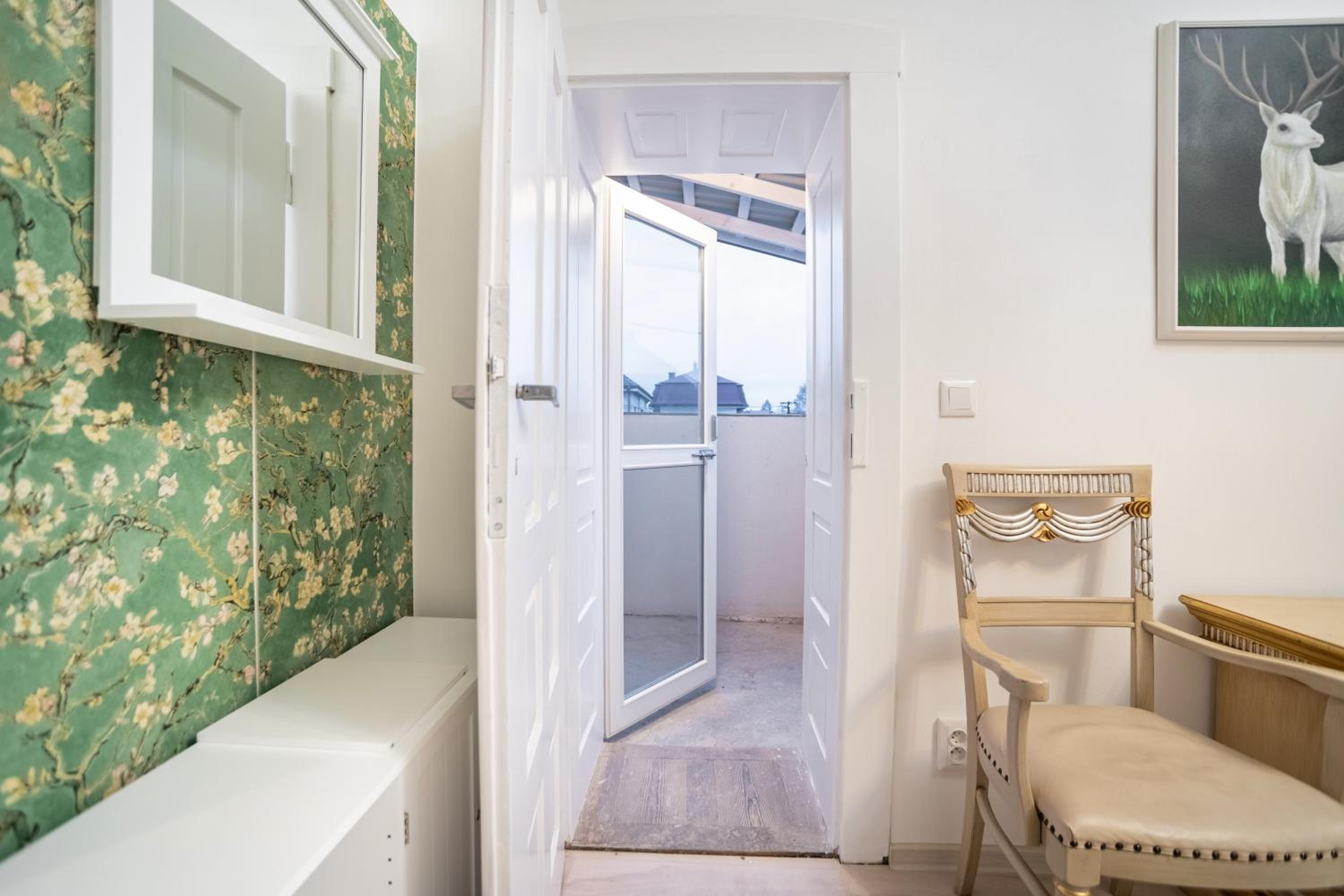 Triple Room with Shared Bathroom photo 2
