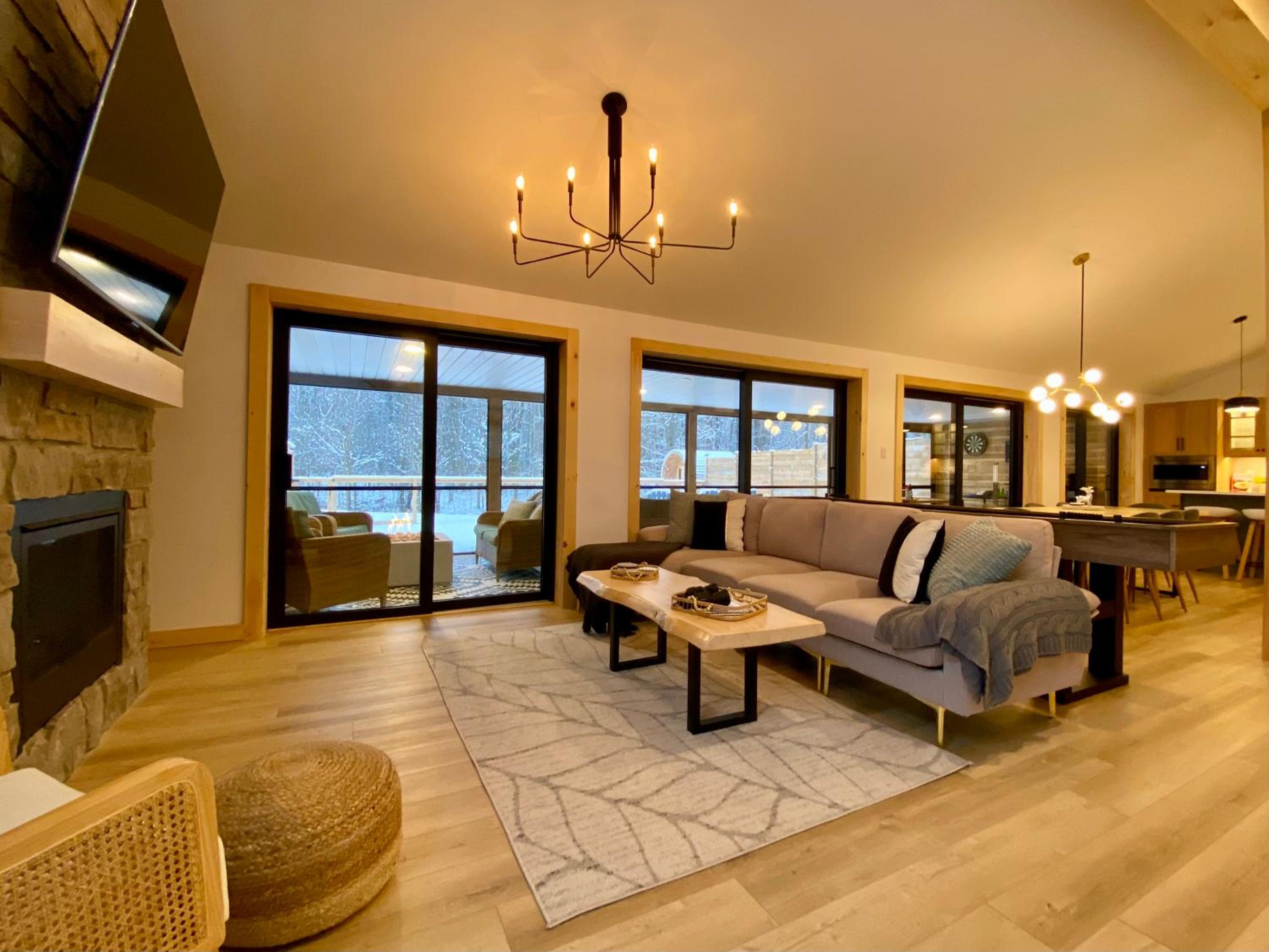 Three-Bedroom Chalet photo 1