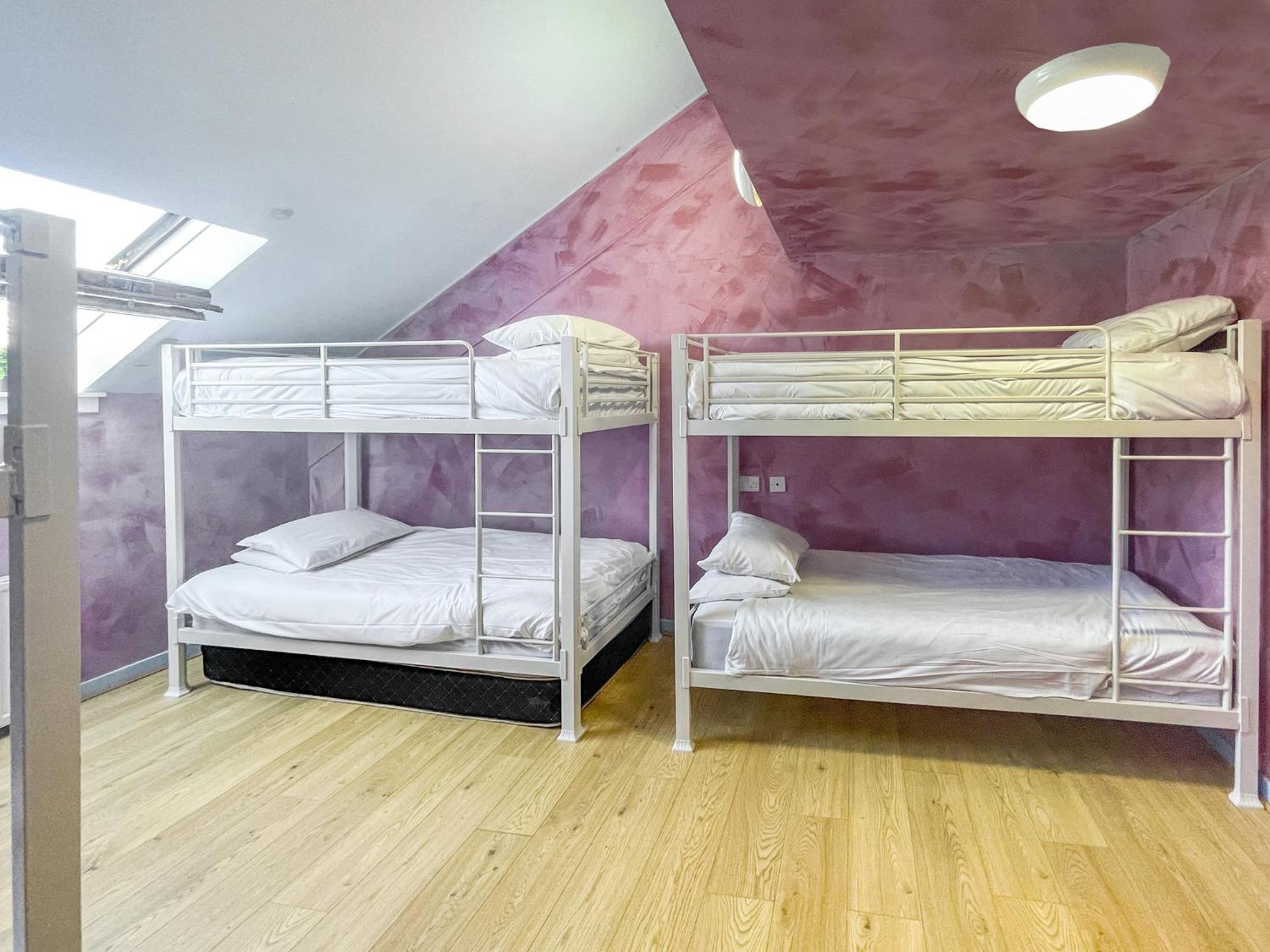 Bed in 6-Bed Mixed Dormitory Room photo 2
