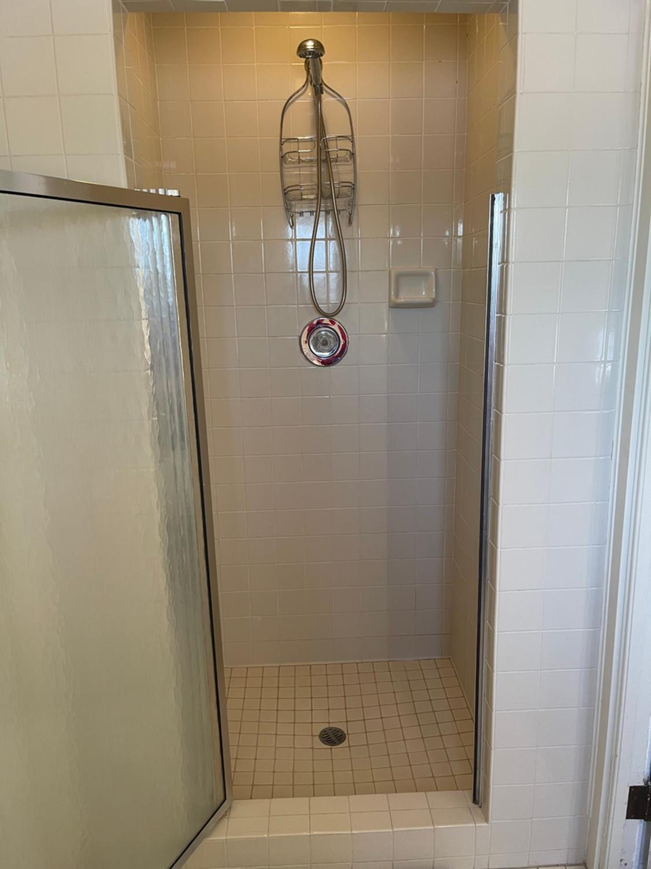 Double Room with Shared Bathroom photo 1