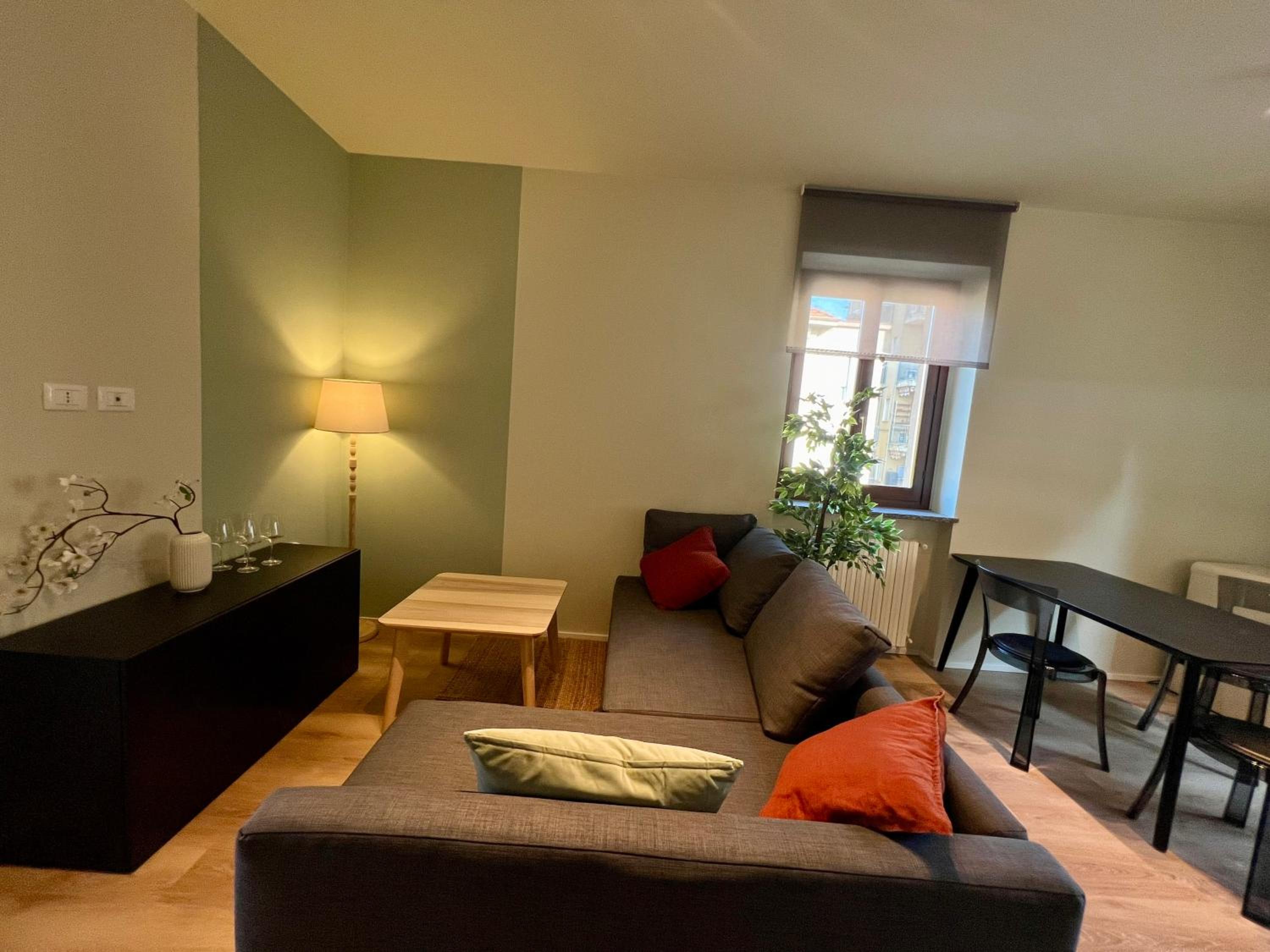 One-Bedroom Apartment photo 2