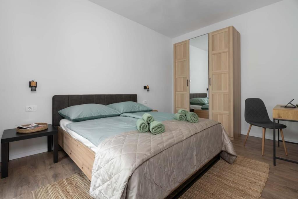 Three-Bedroom Villa photo 1