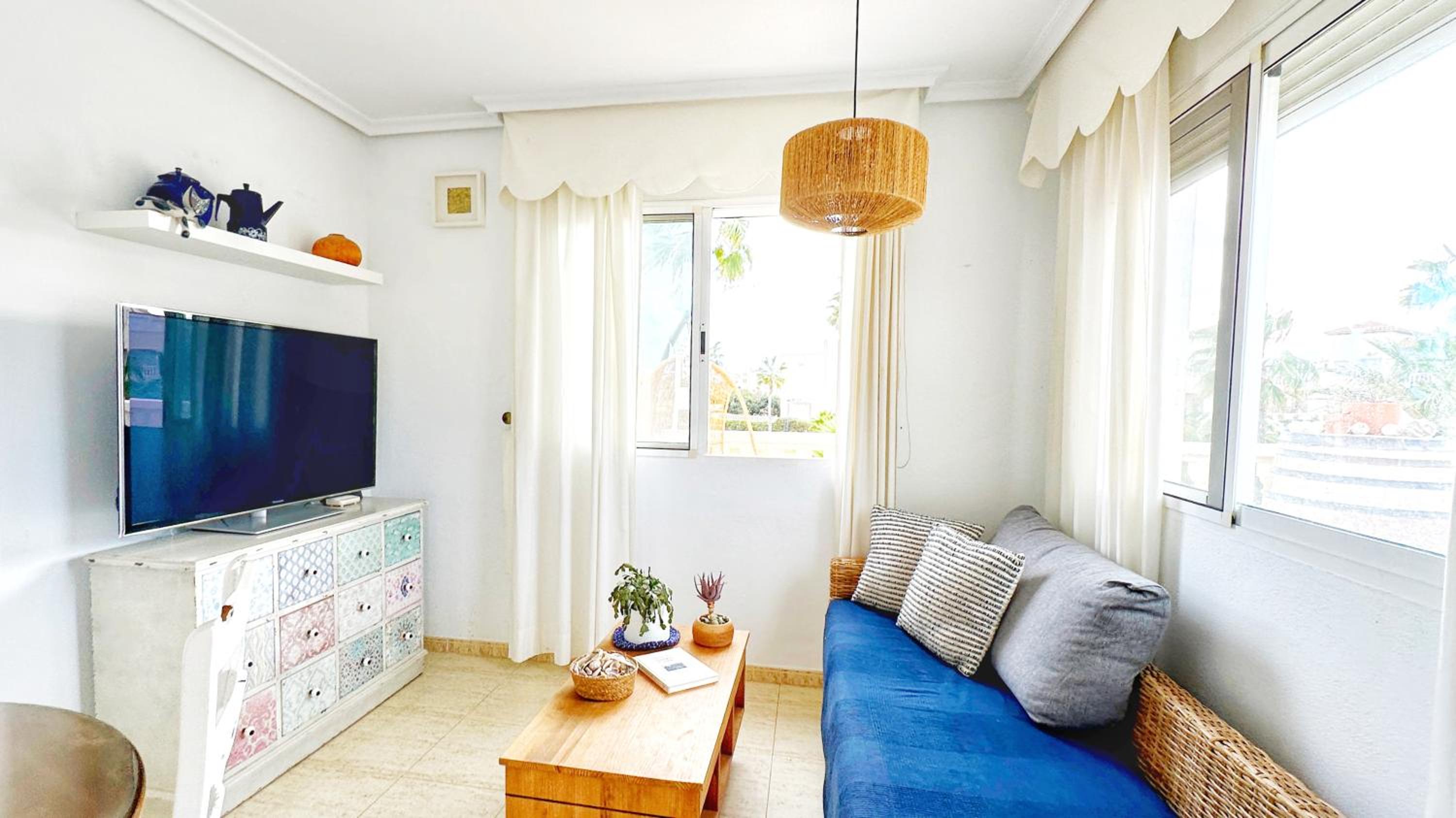 One-Bedroom Apartment photo 3