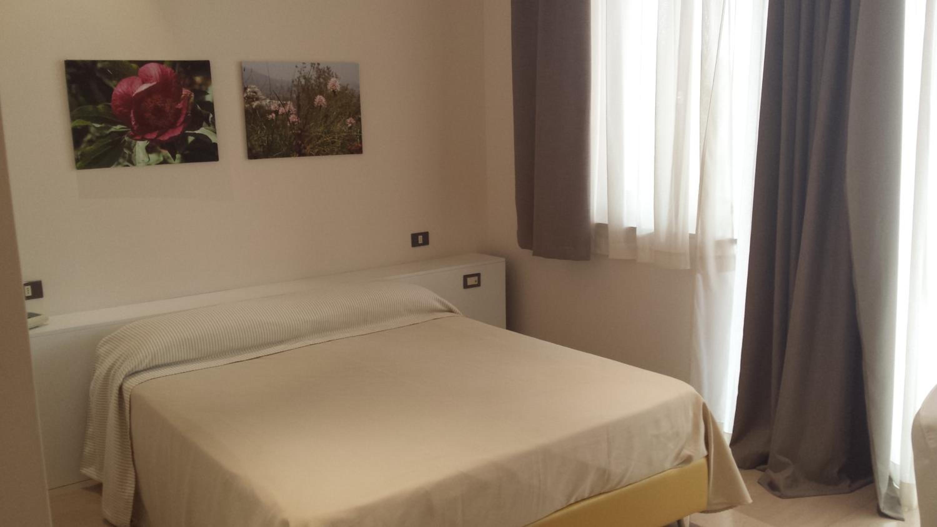 Superior Double or Twin Room - Photo 4