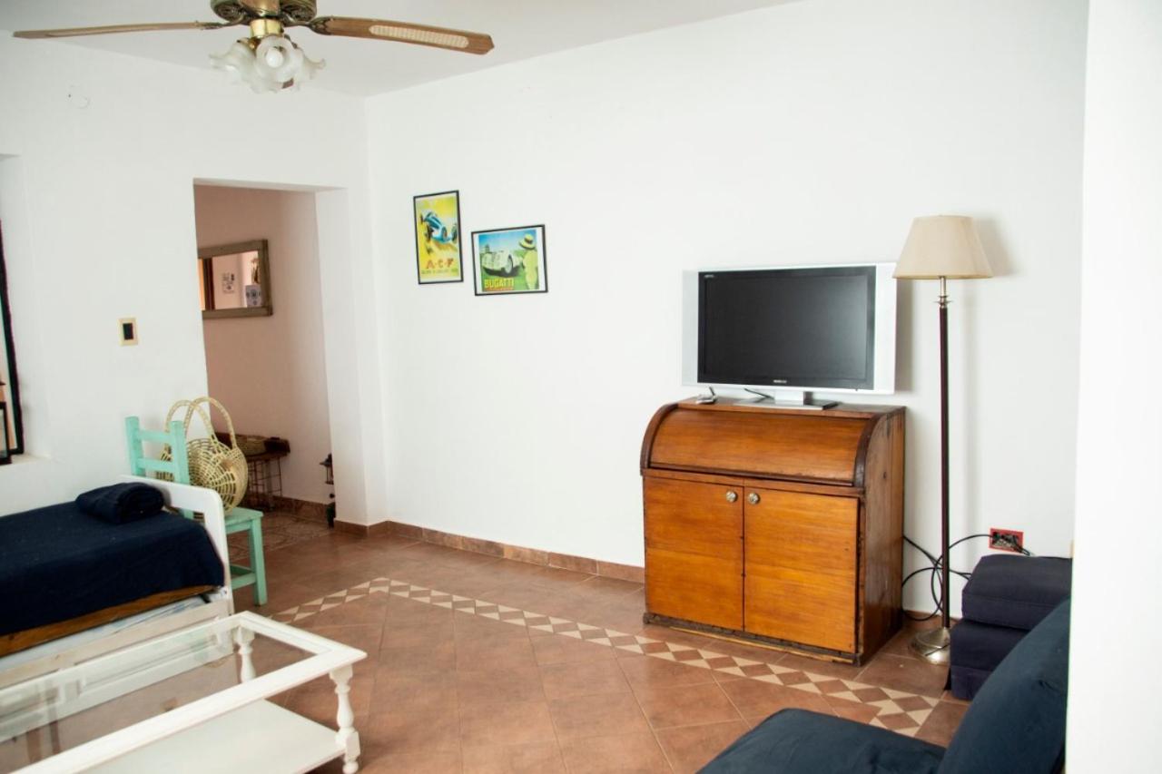 One-Bedroom House photo 3