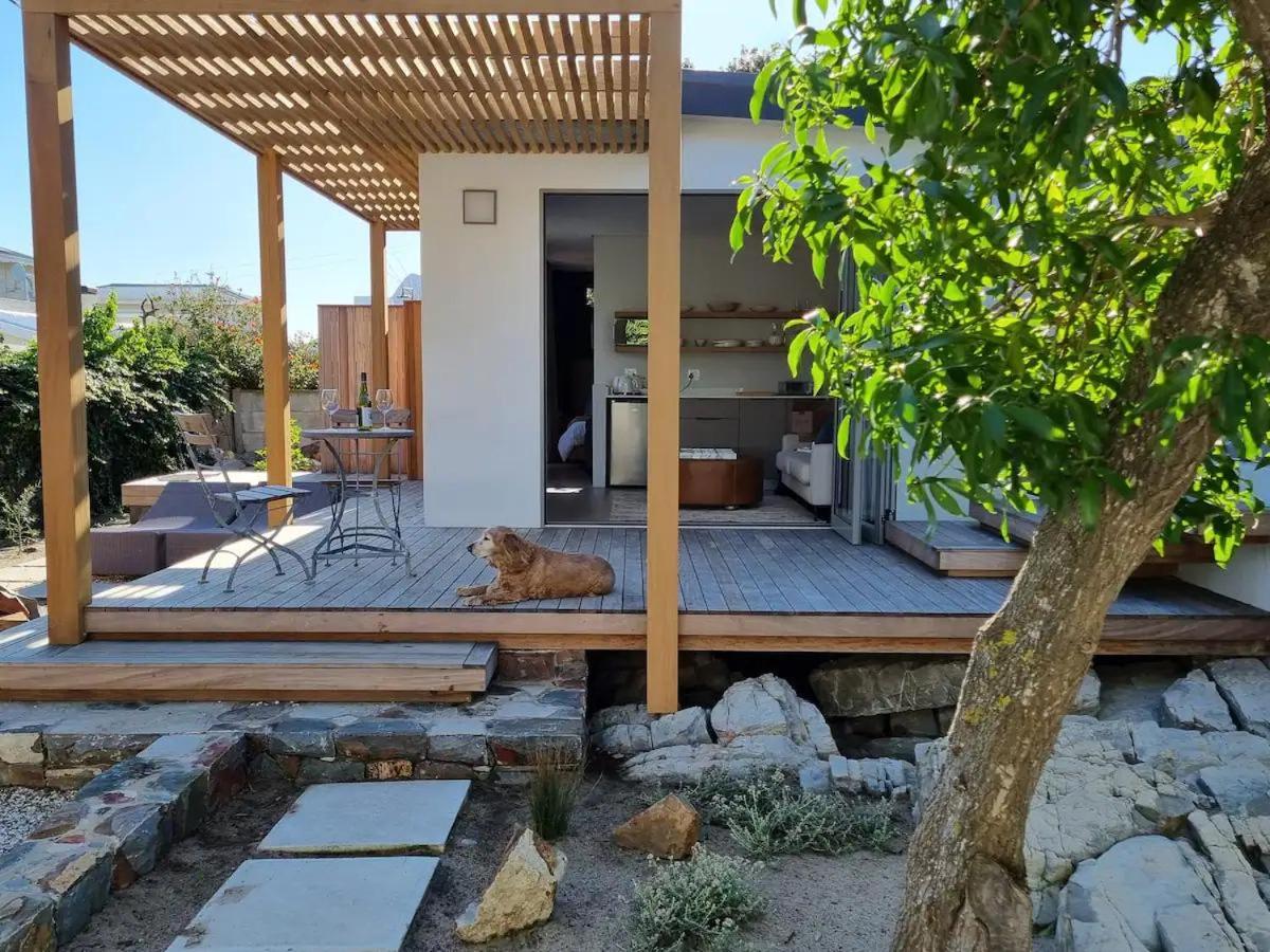 One-Bedroom House photo 3