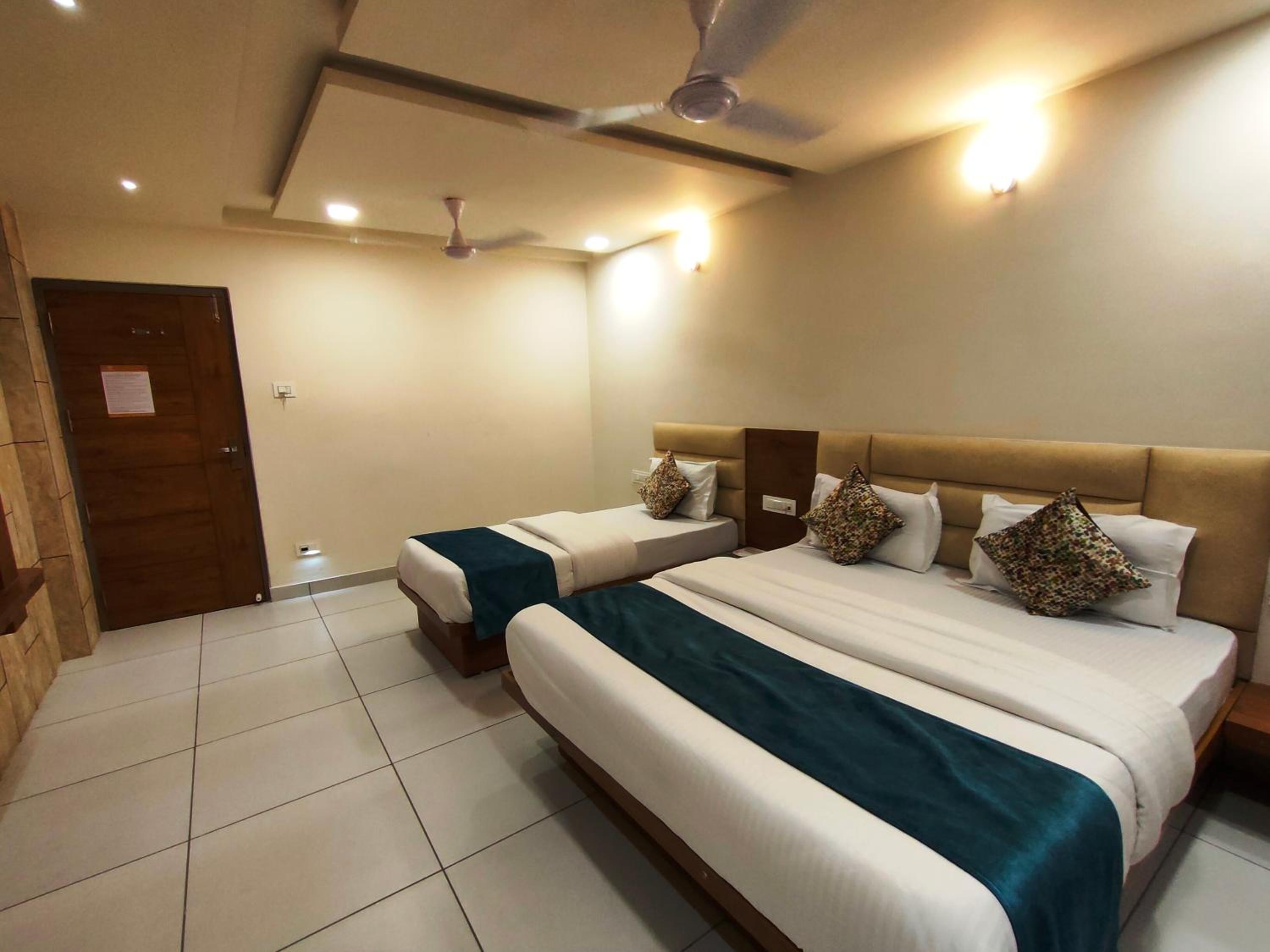 Executive Triple Room - Photo 4