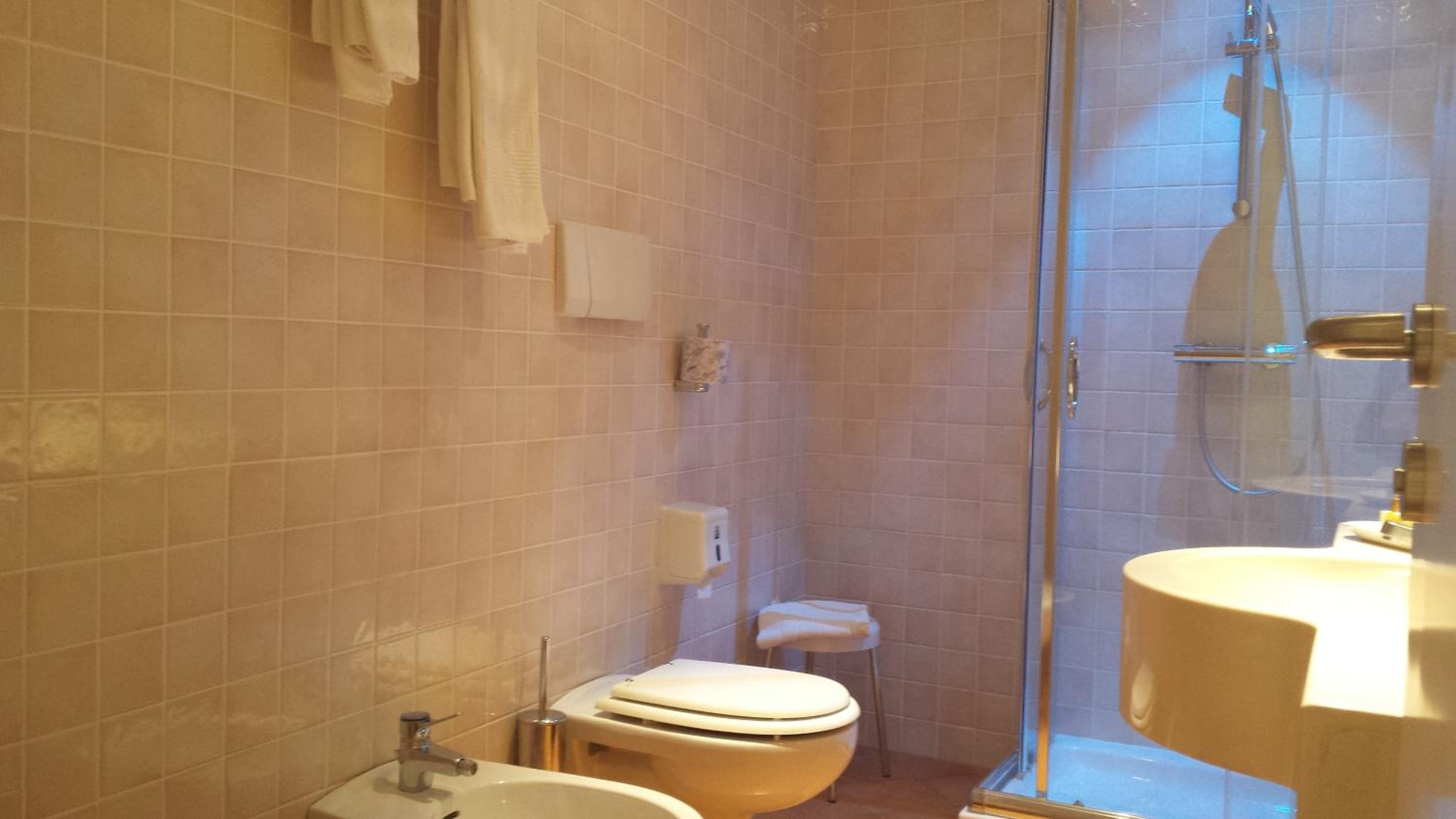 Superior Double or Twin Room - Photo 6