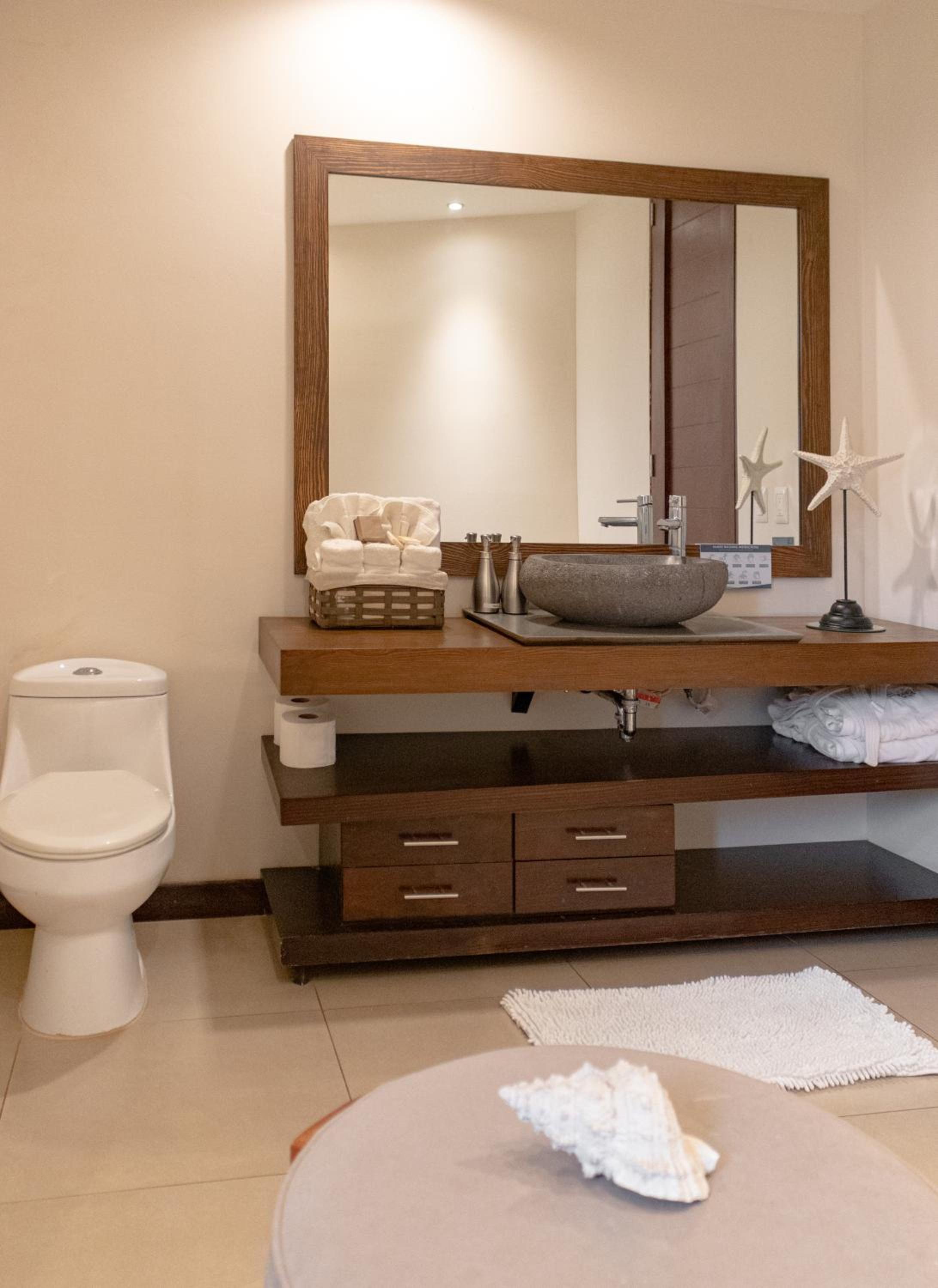 Standard Twin Room with Sea View photo 2