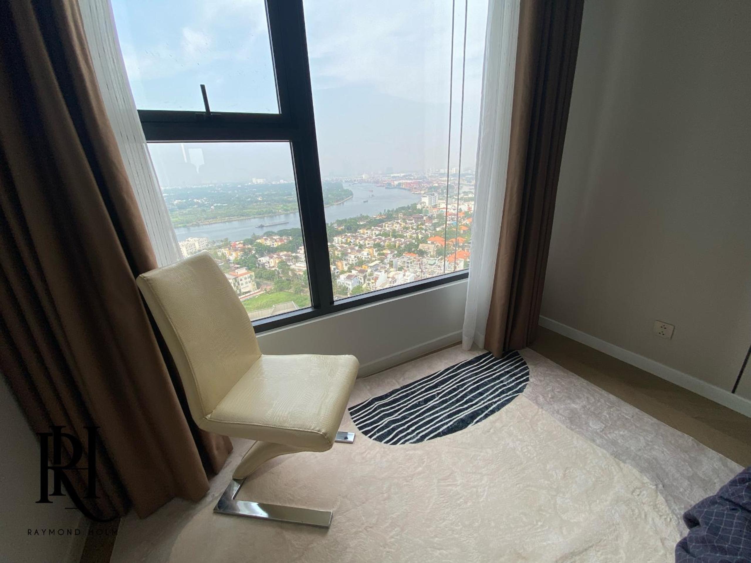 Apartment with Lake View photo 2