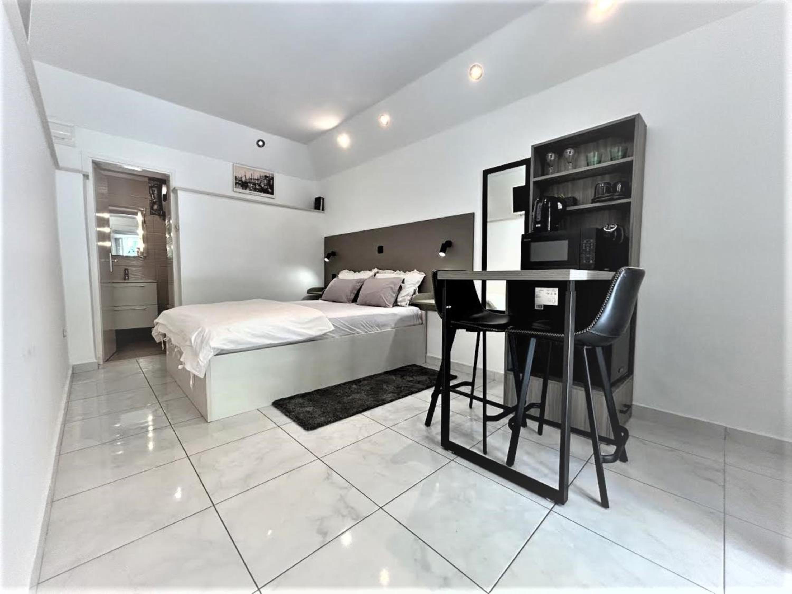 Double Room with Patio