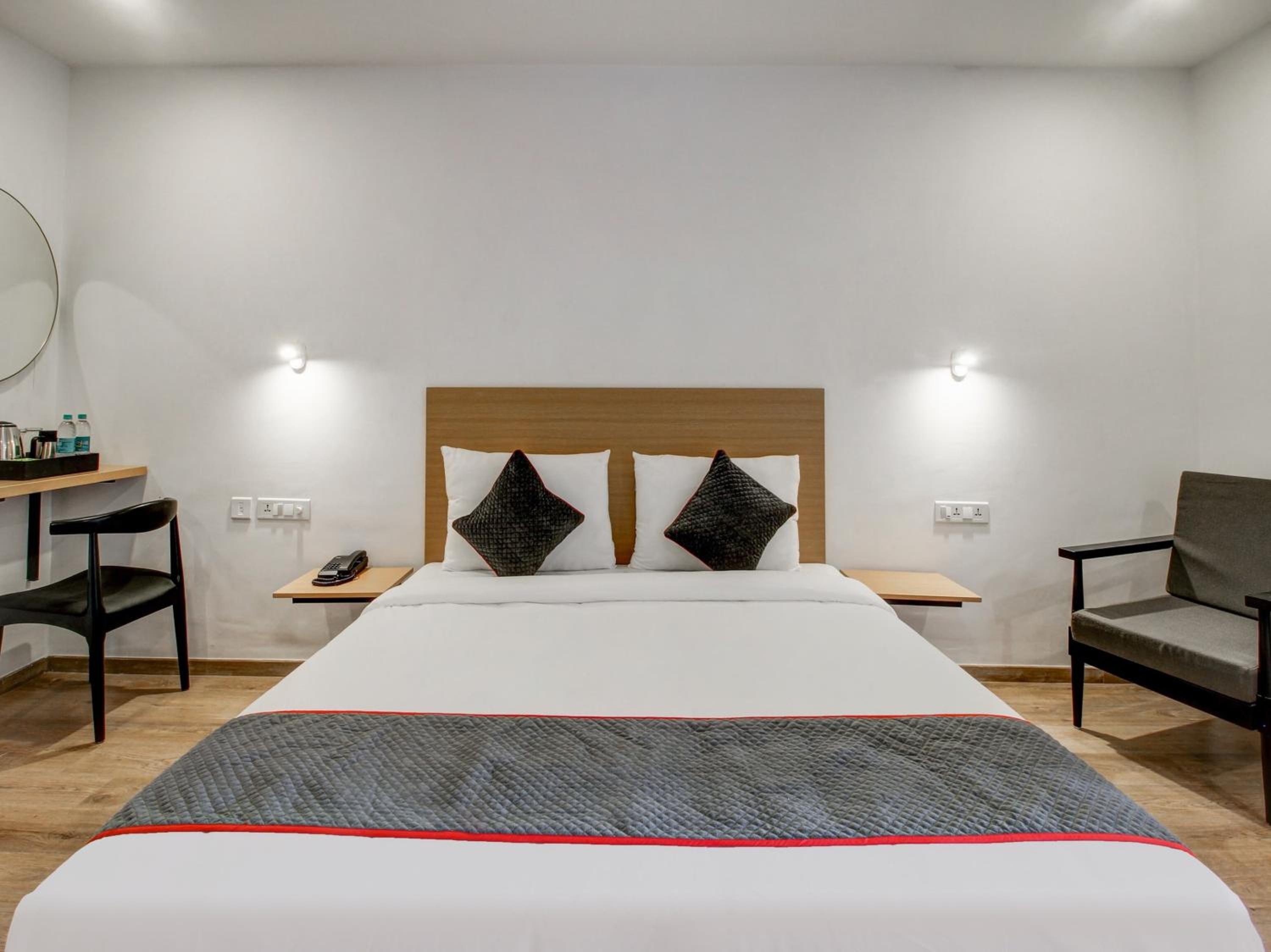 Classic Triple Room - Photo 9