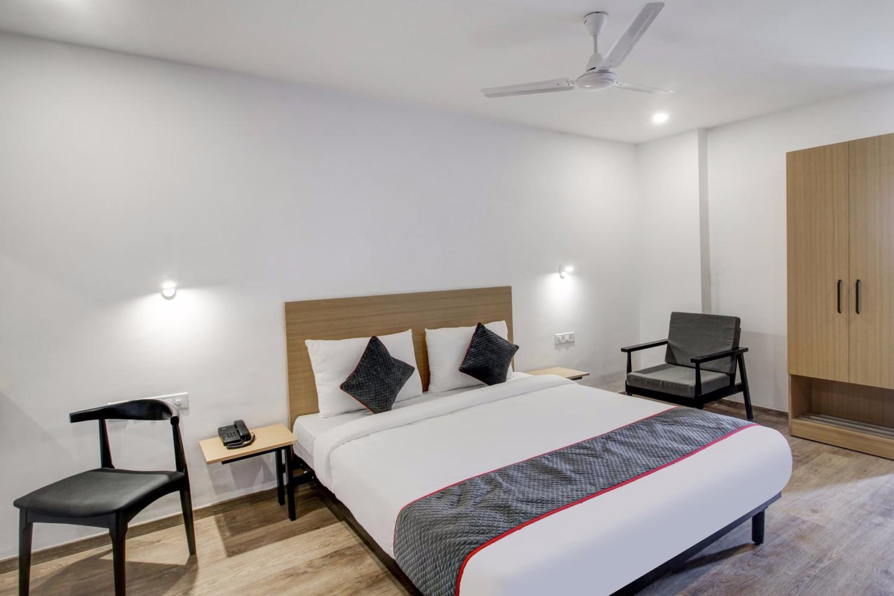 Classic Triple Room - Photo 6