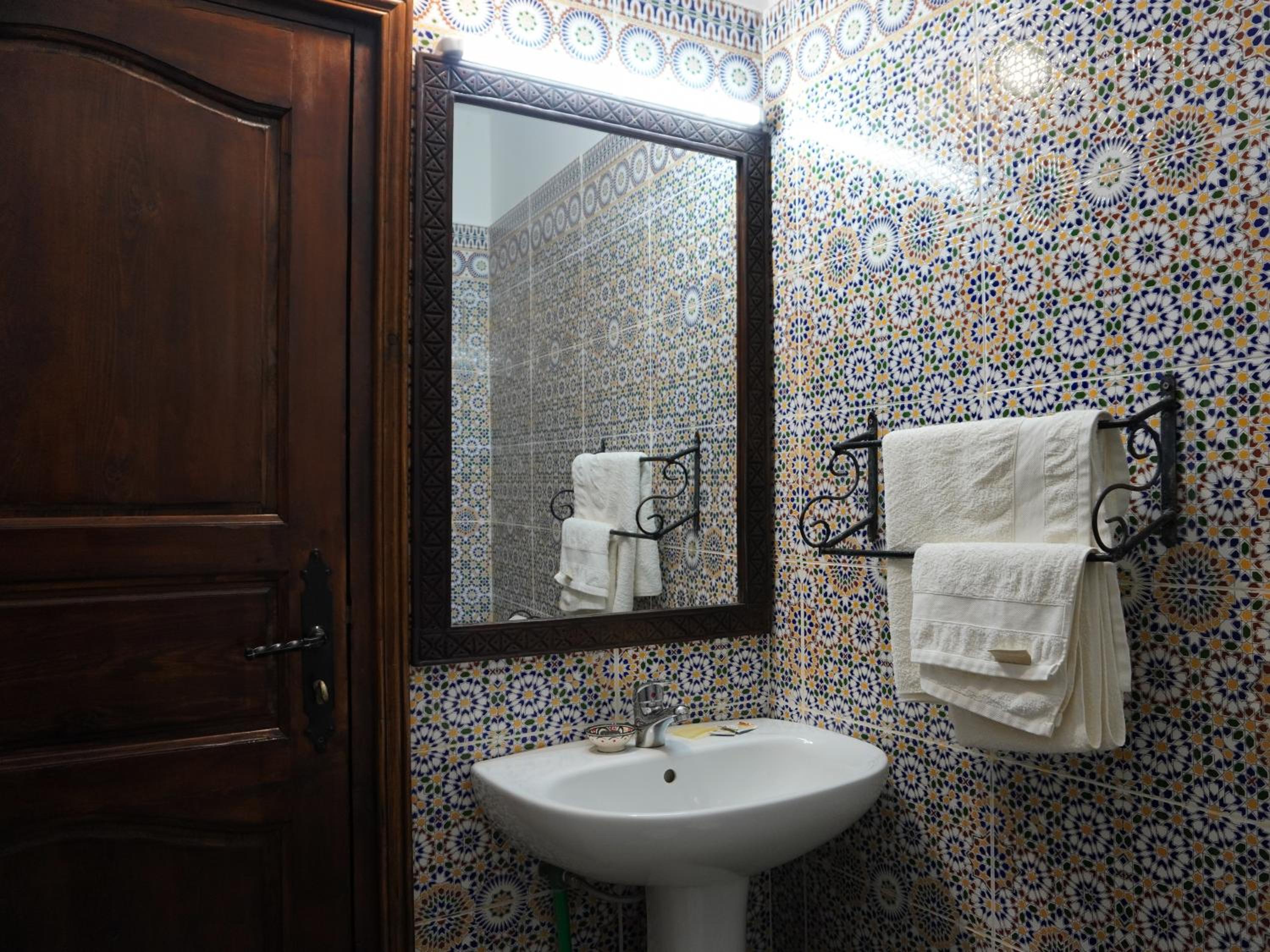 Standard Triple Room - Photo 65