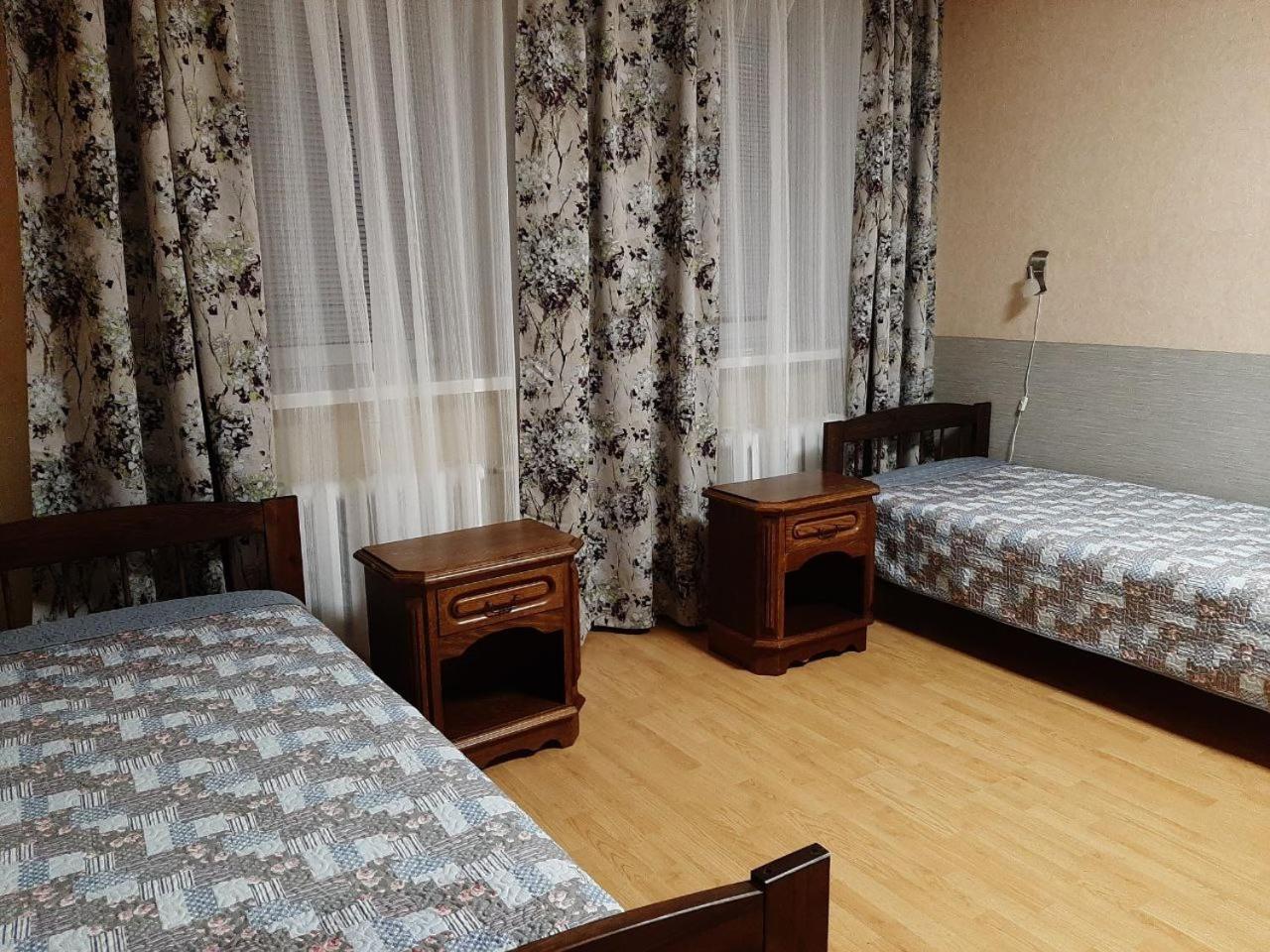 Twin Room with Private Bathroom photo 3