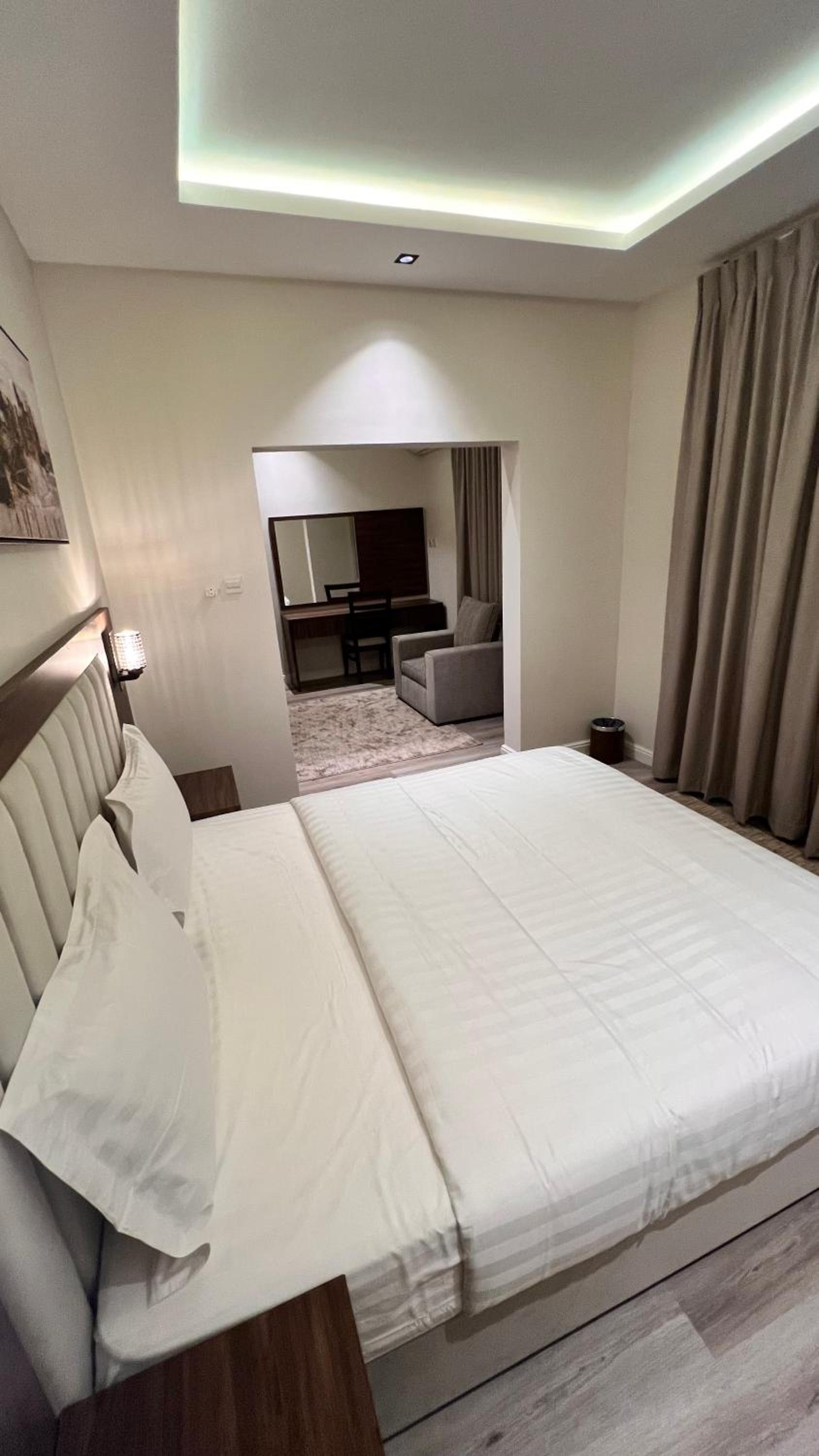 Executive Suite photo 2