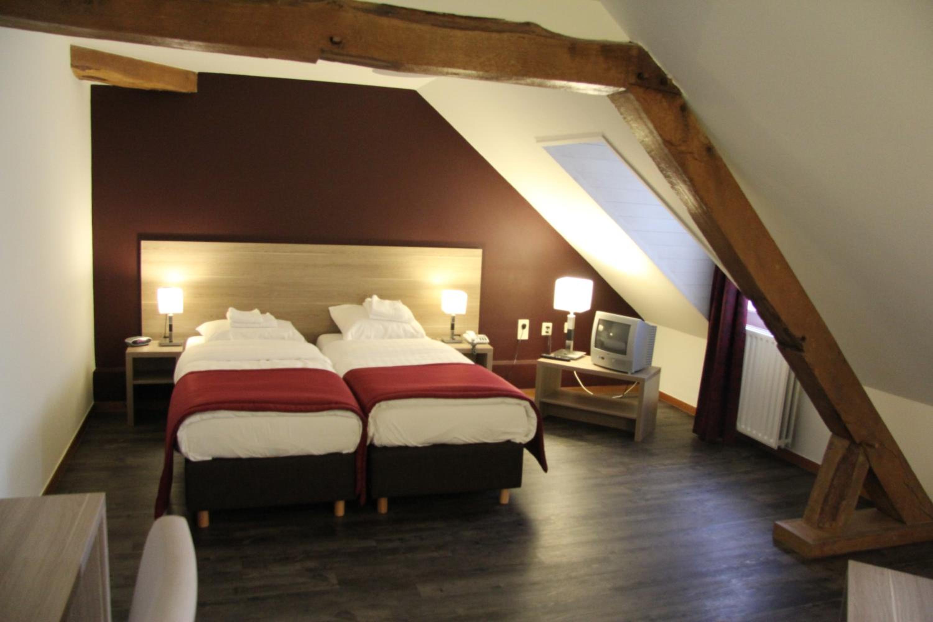Double Room - Photo 3