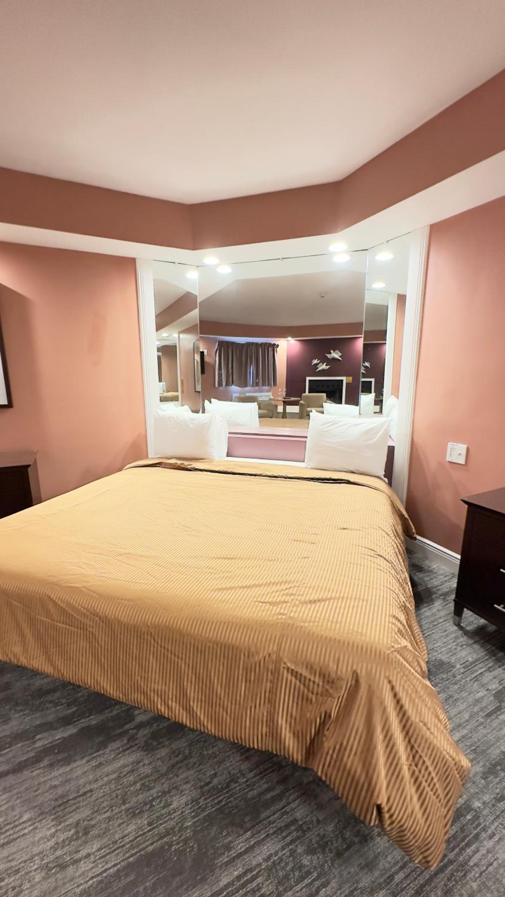 Suite with Garden View - Photo 2