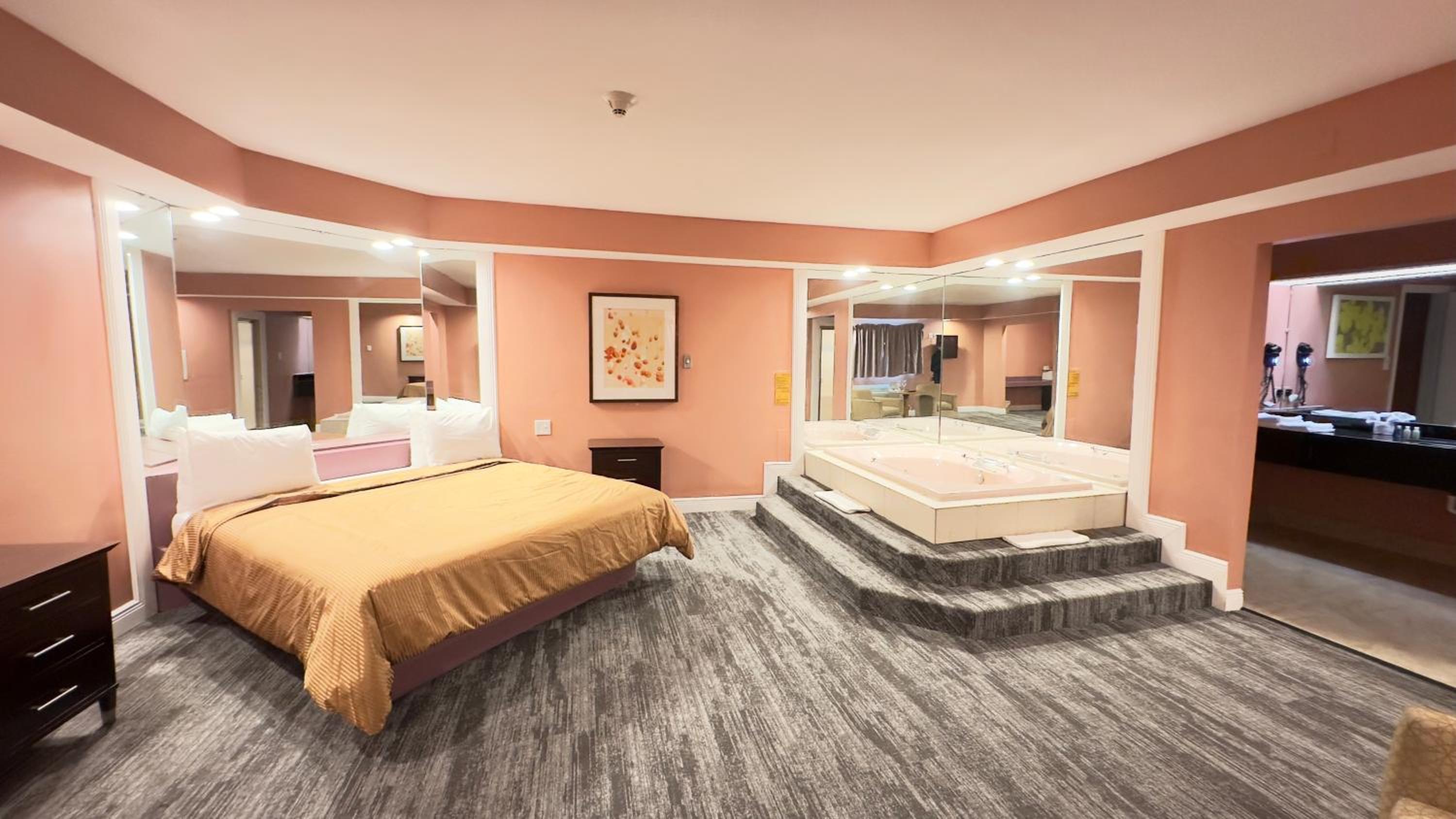 Suite with Garden View - Photo 11