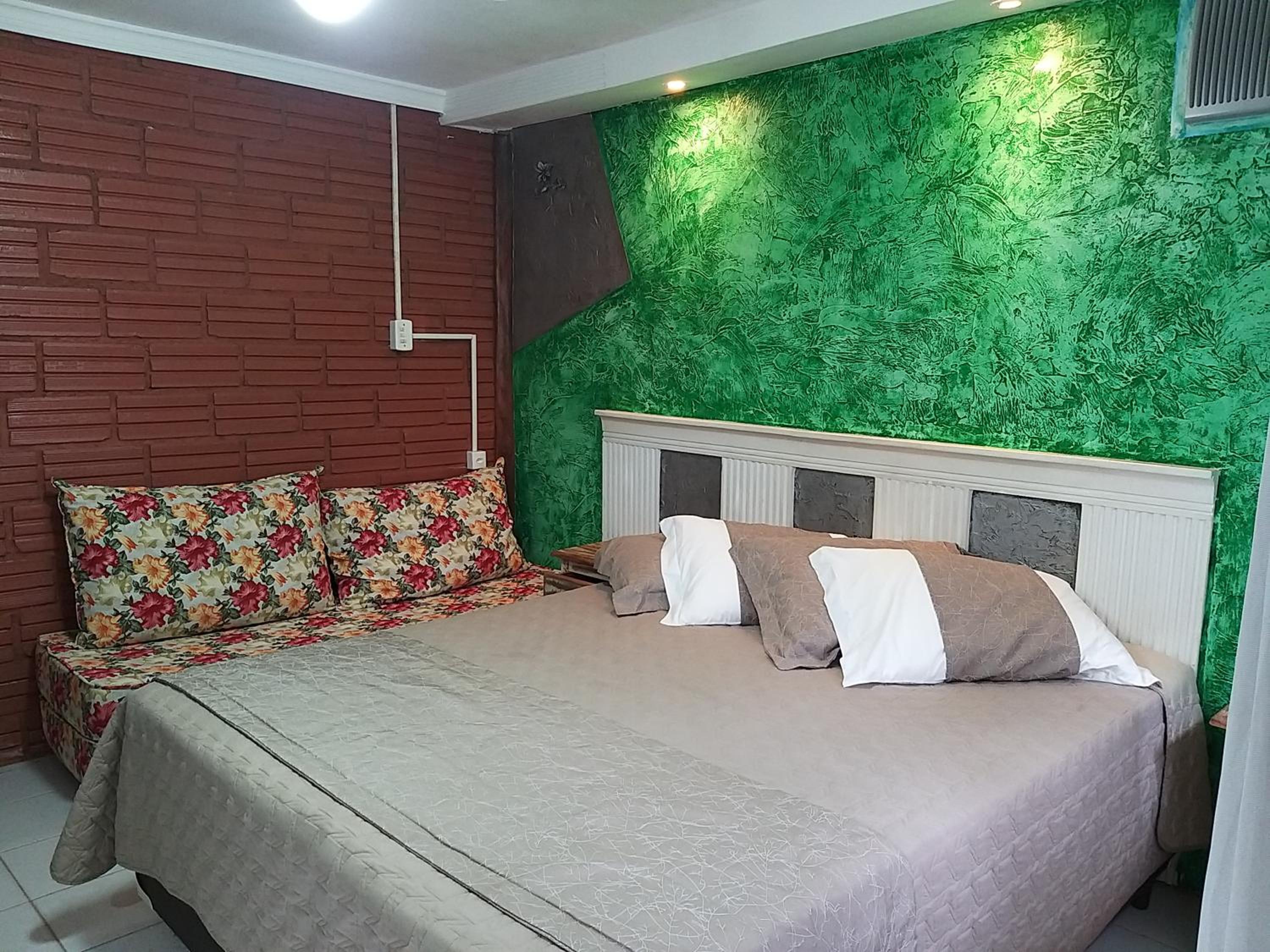 Deluxe Double Room with Garden View - Photo 8