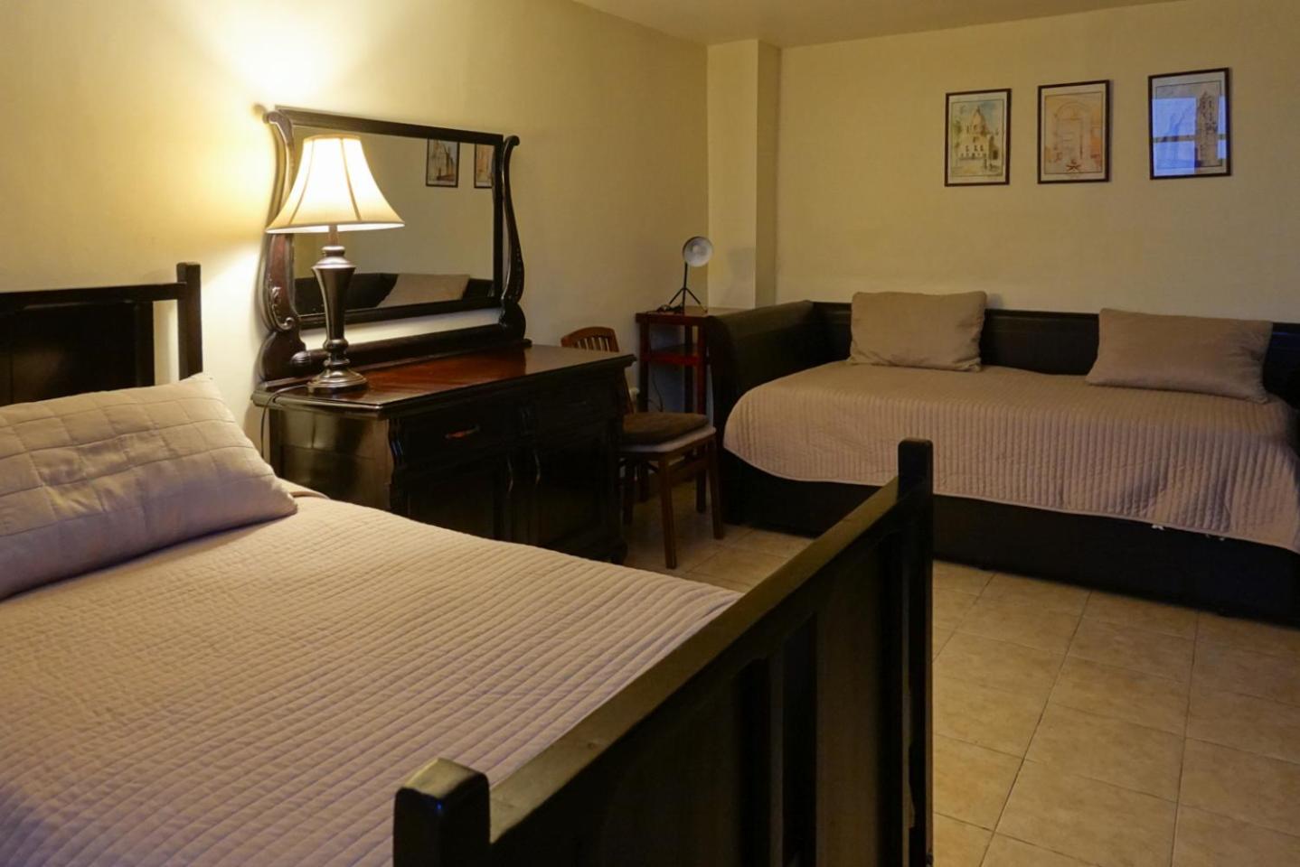 Family Double Room - Photo 4