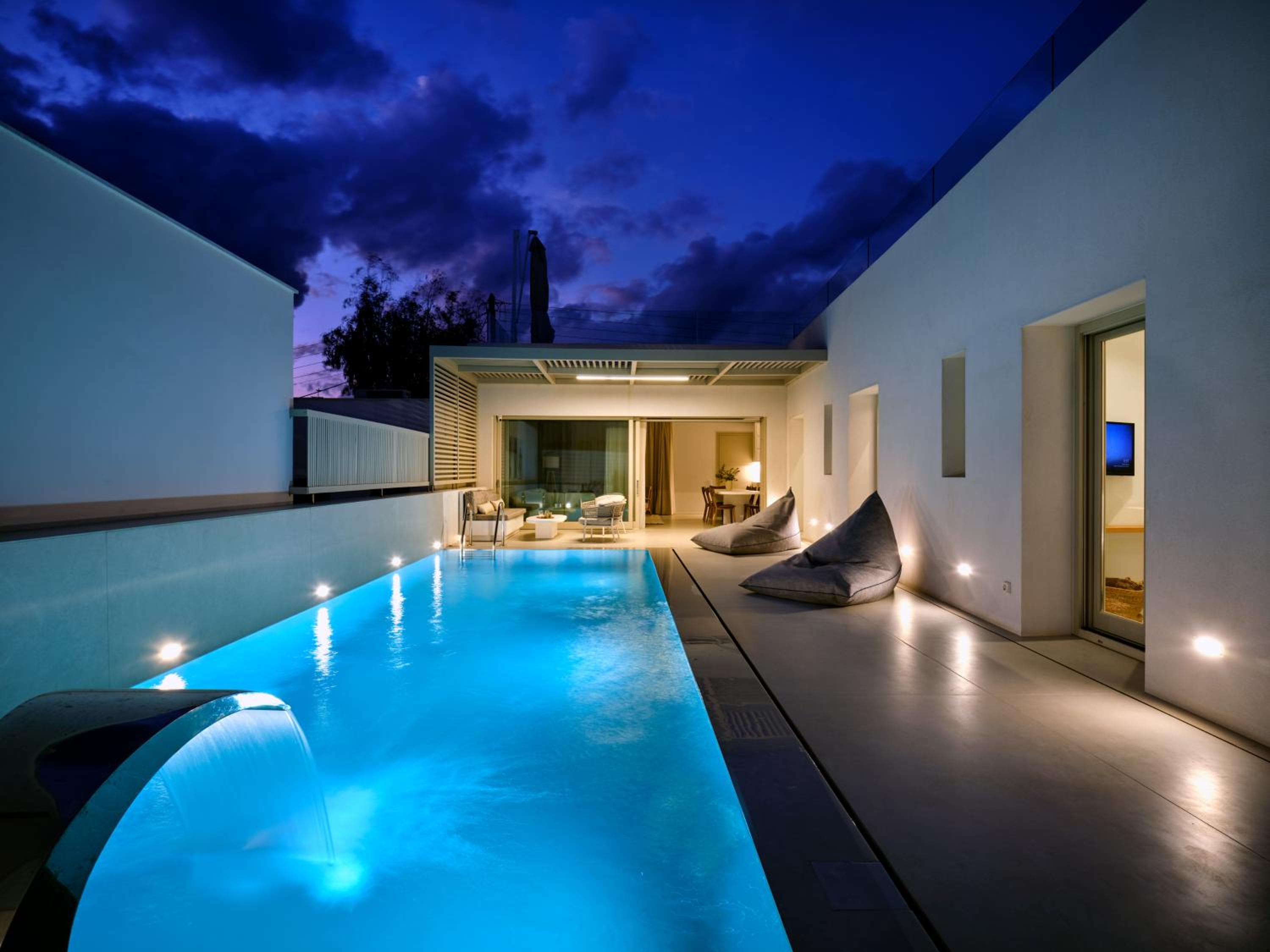 Villa photo 2