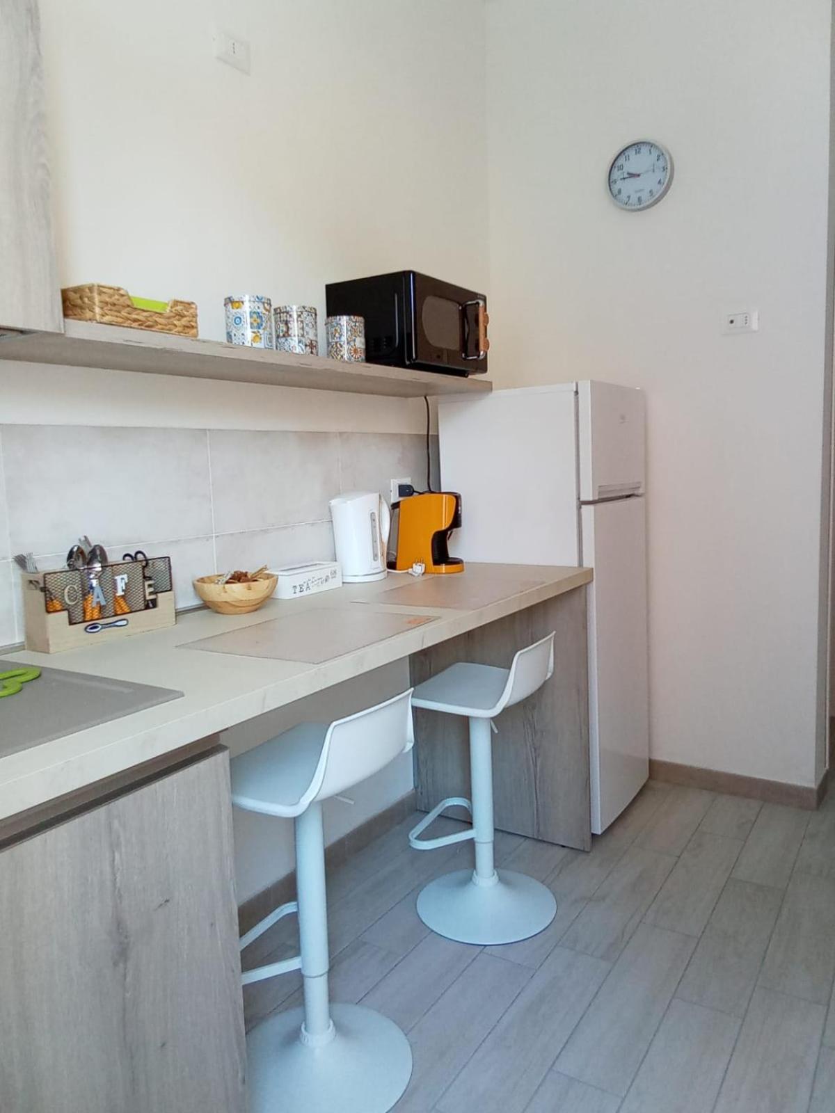 One-Bedroom Apartment photo 2