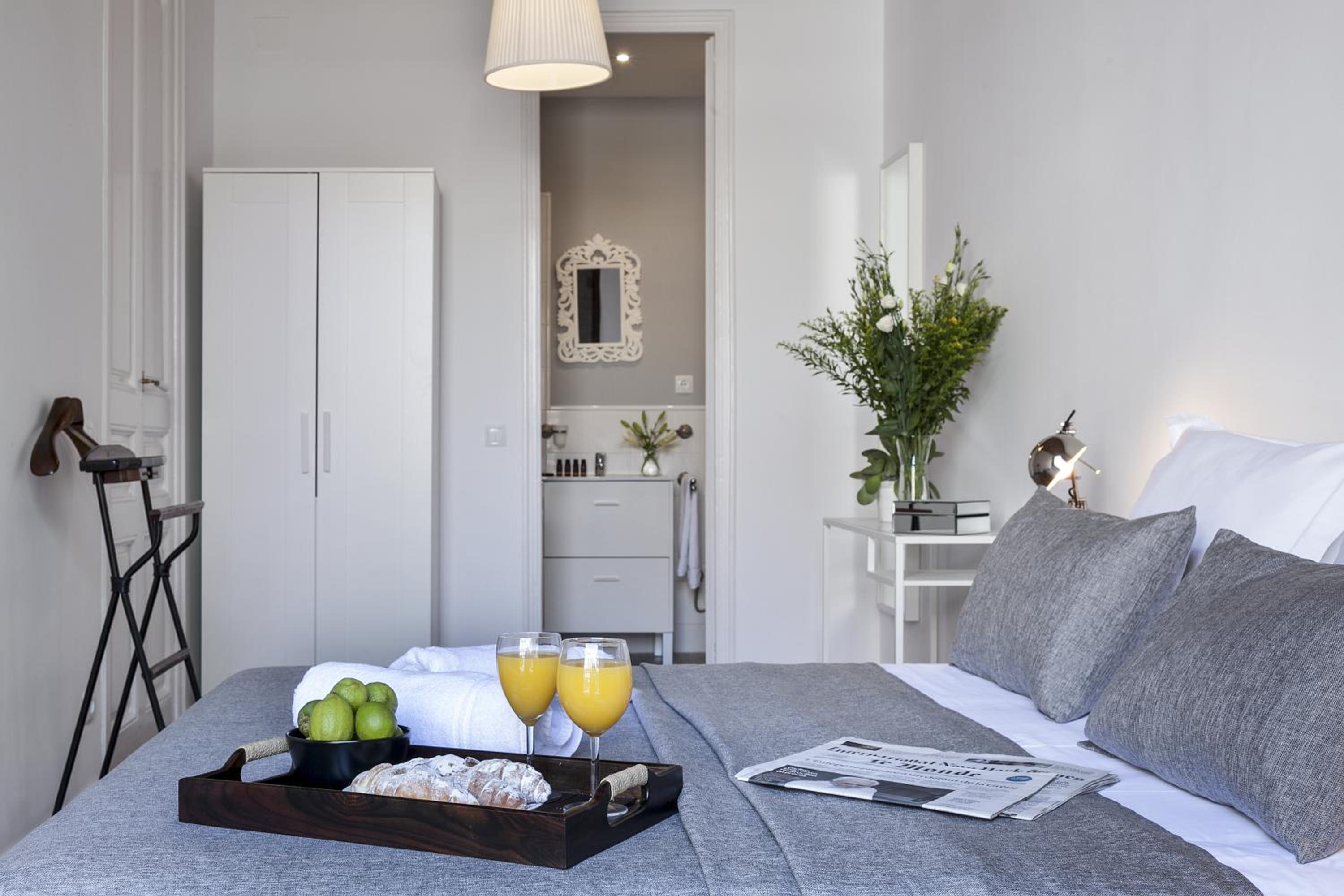 Two-Bedroom Apartment with Terrace photo 3