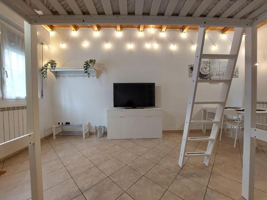 One-Bedroom House photo 1