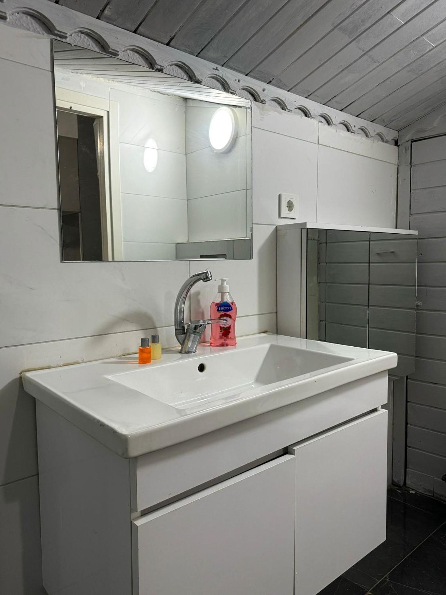 Large Double Room photo 2