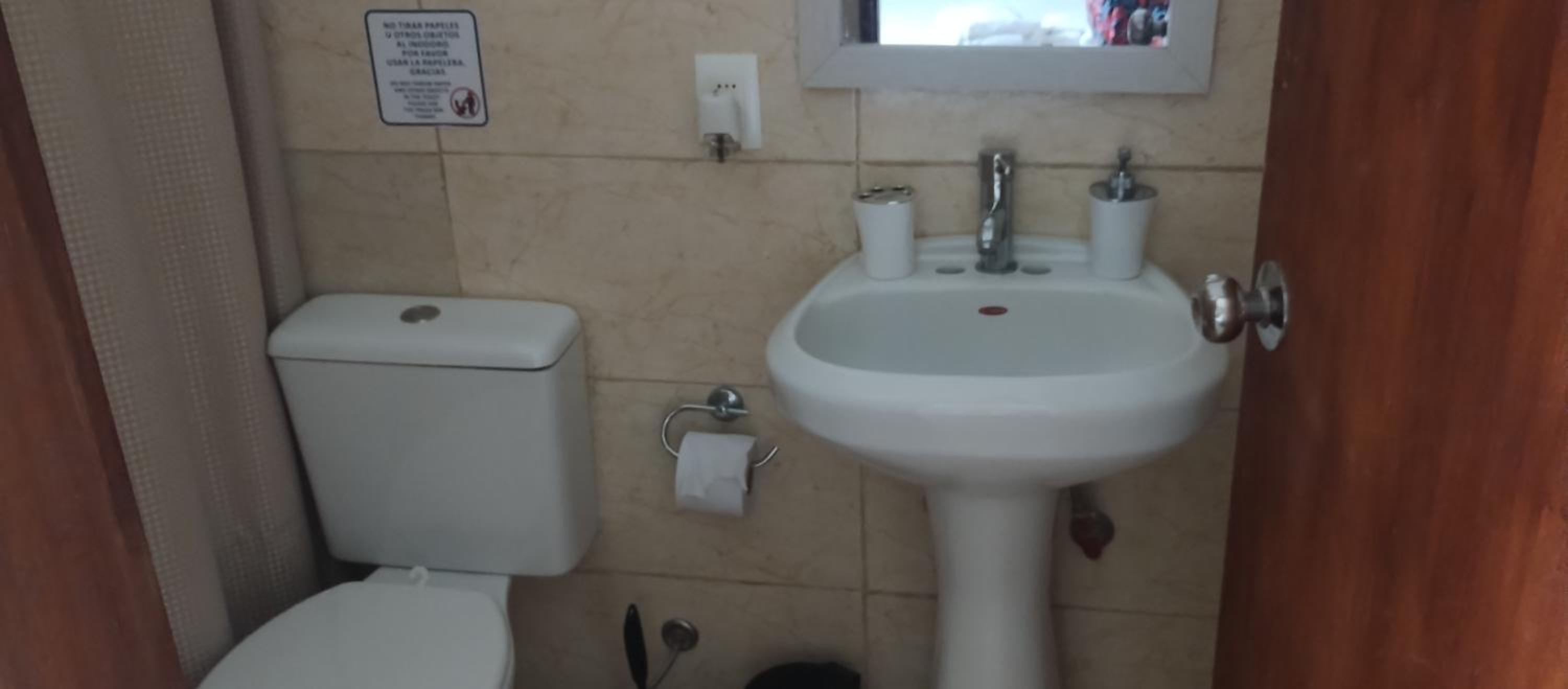 Double or Twin Room with Private Bathroom photo 2