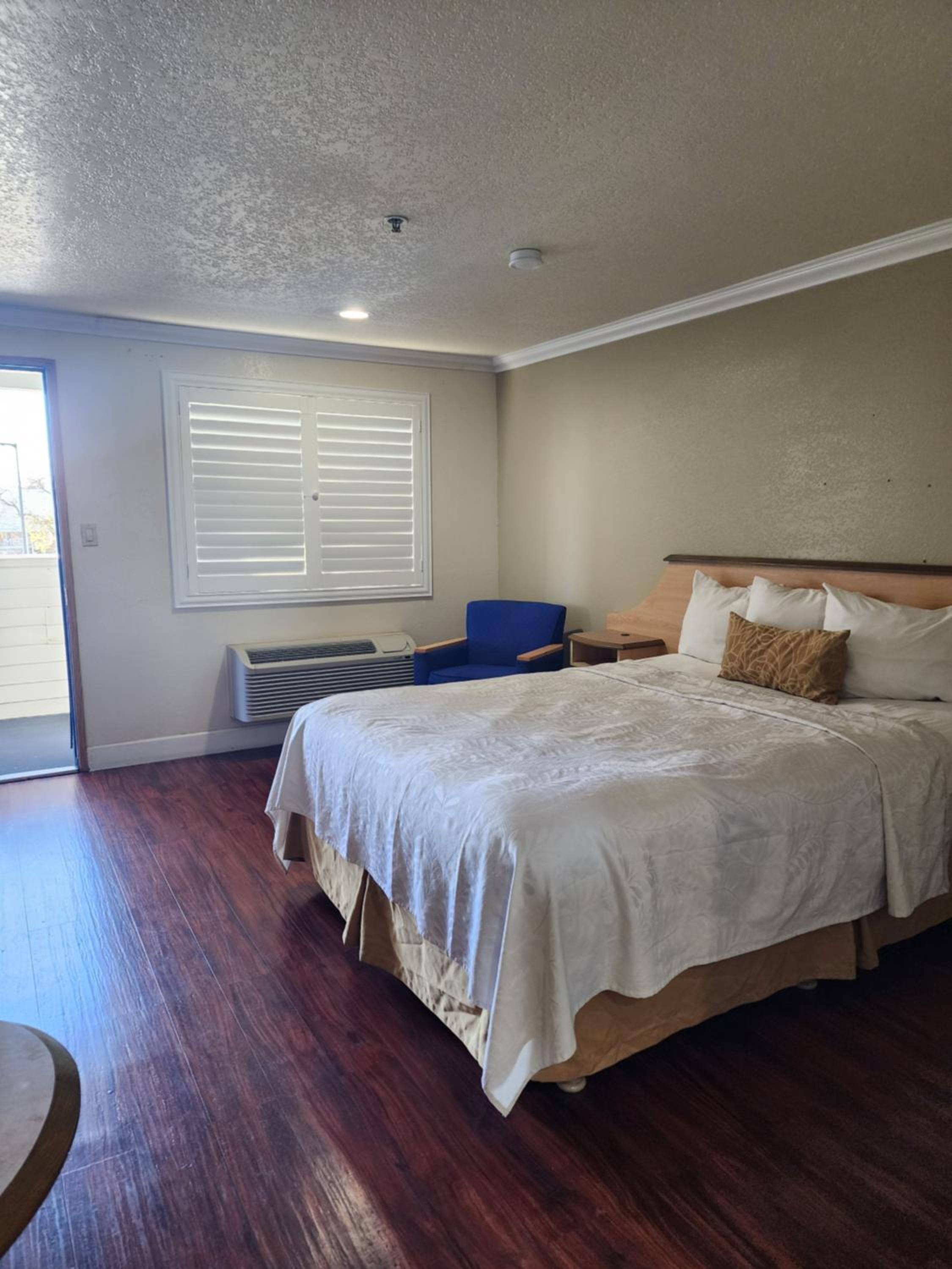 King Bed