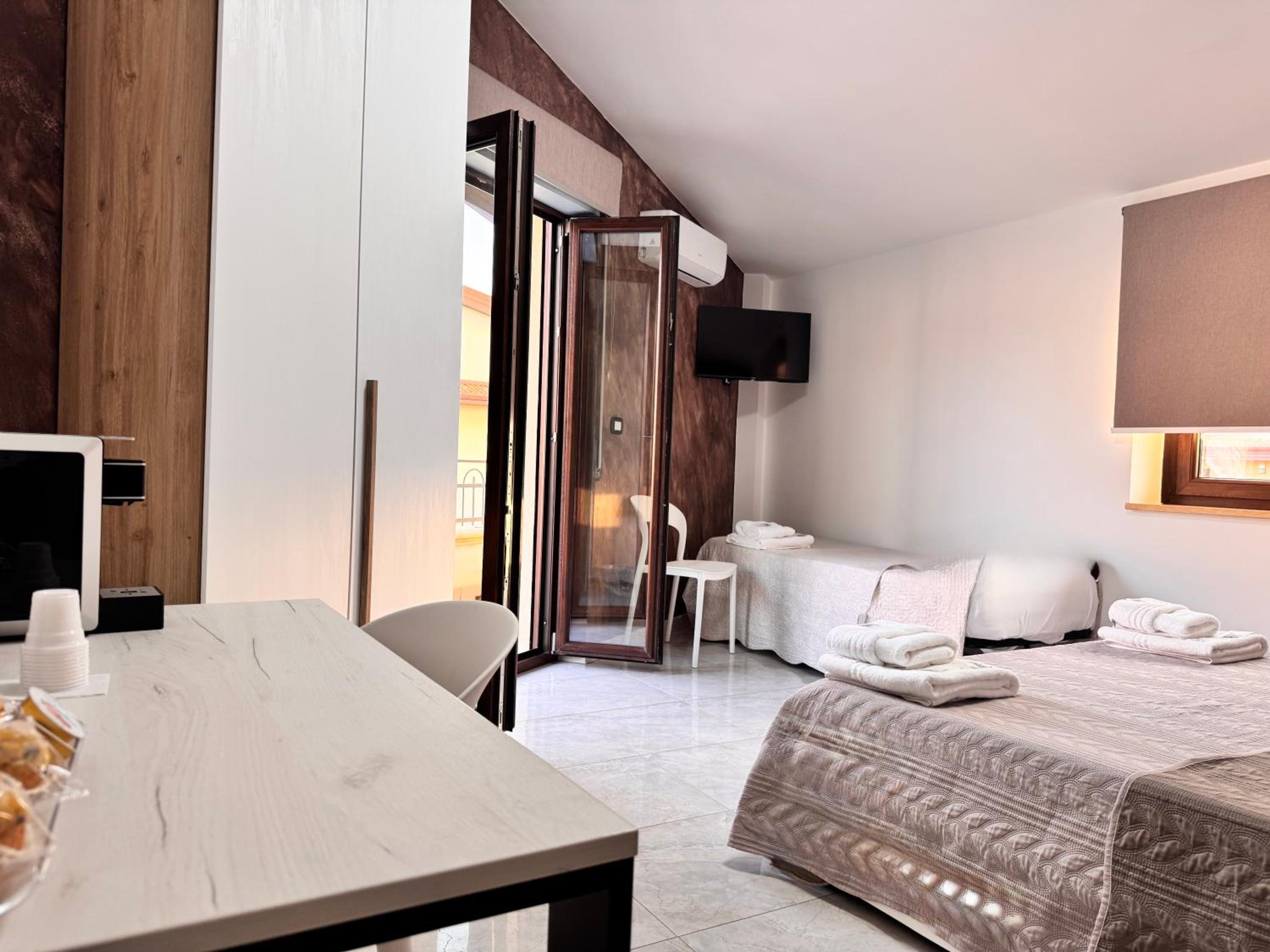 Budget Triple Room photo 3