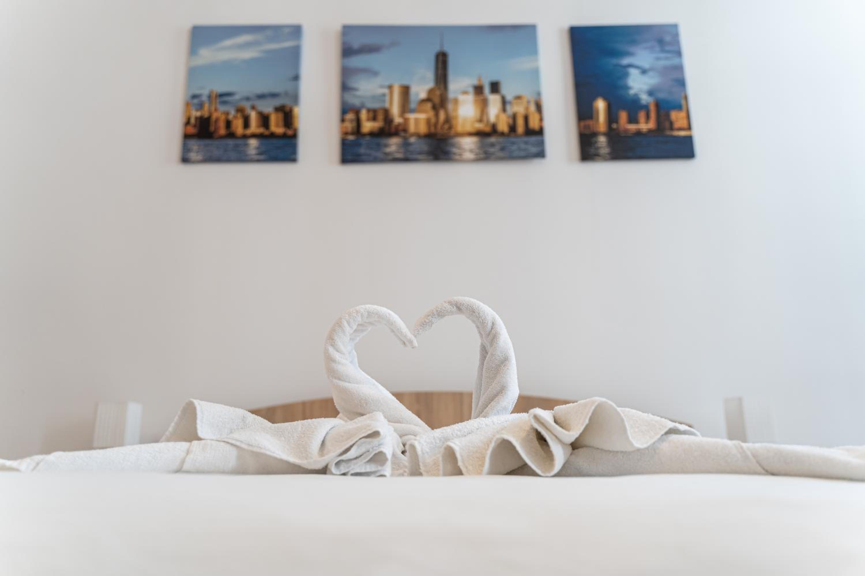 Suite - Photo 14
