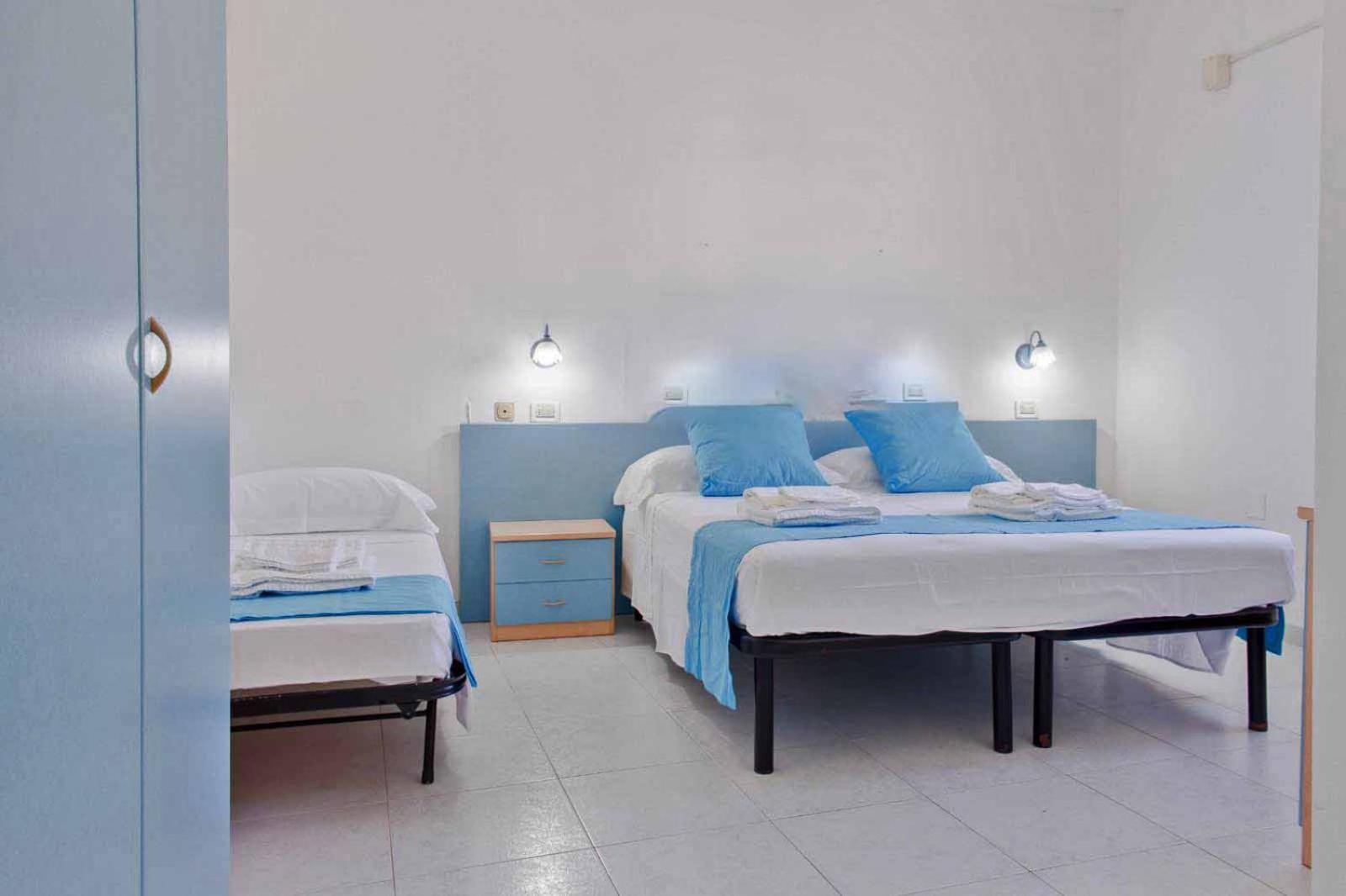 Standard Triple Room photo 2