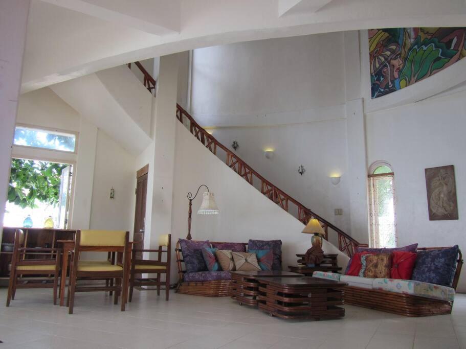 Villa photo 3